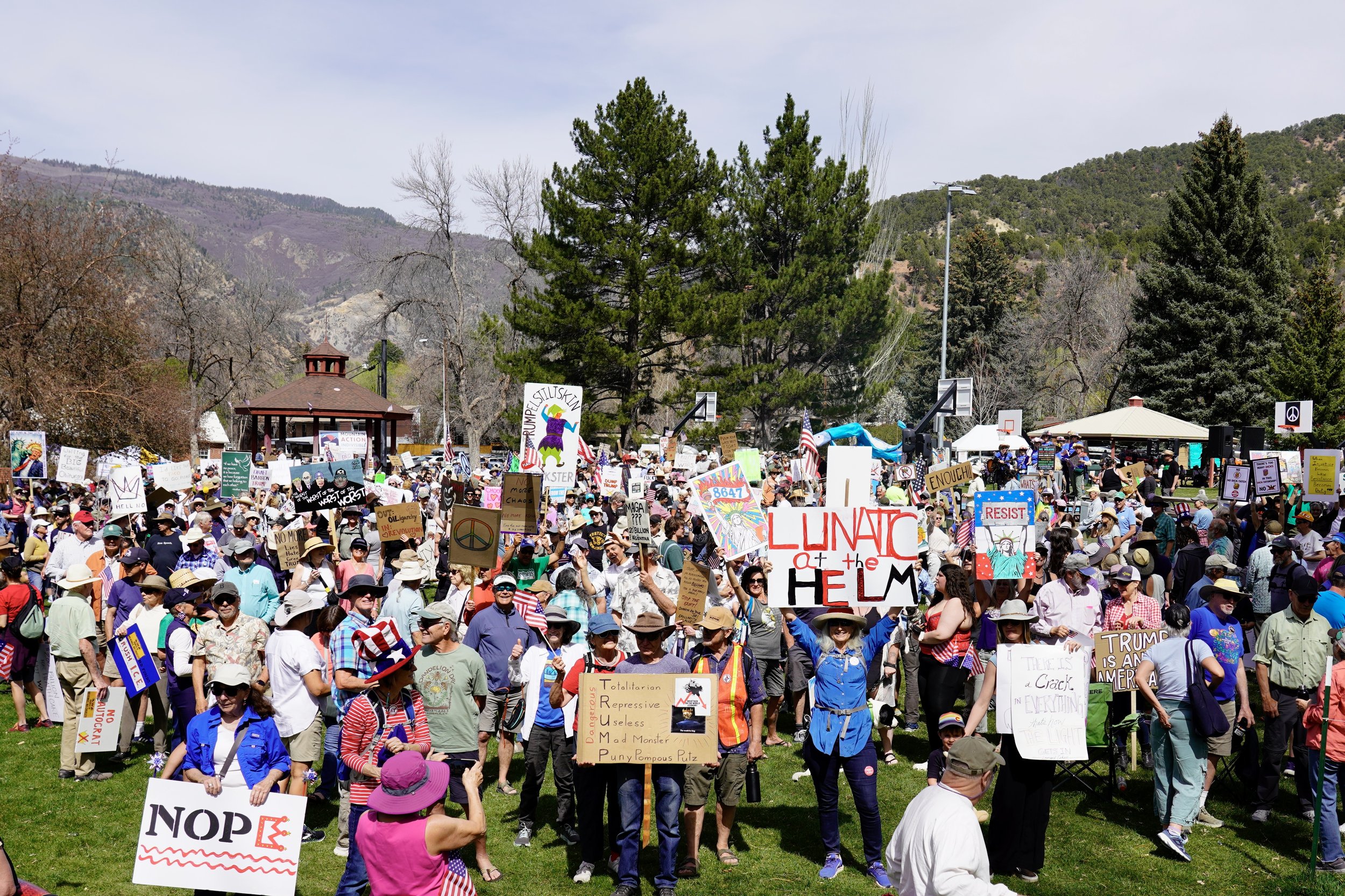 Group during song Glenwood Sprgs CO.jpeg