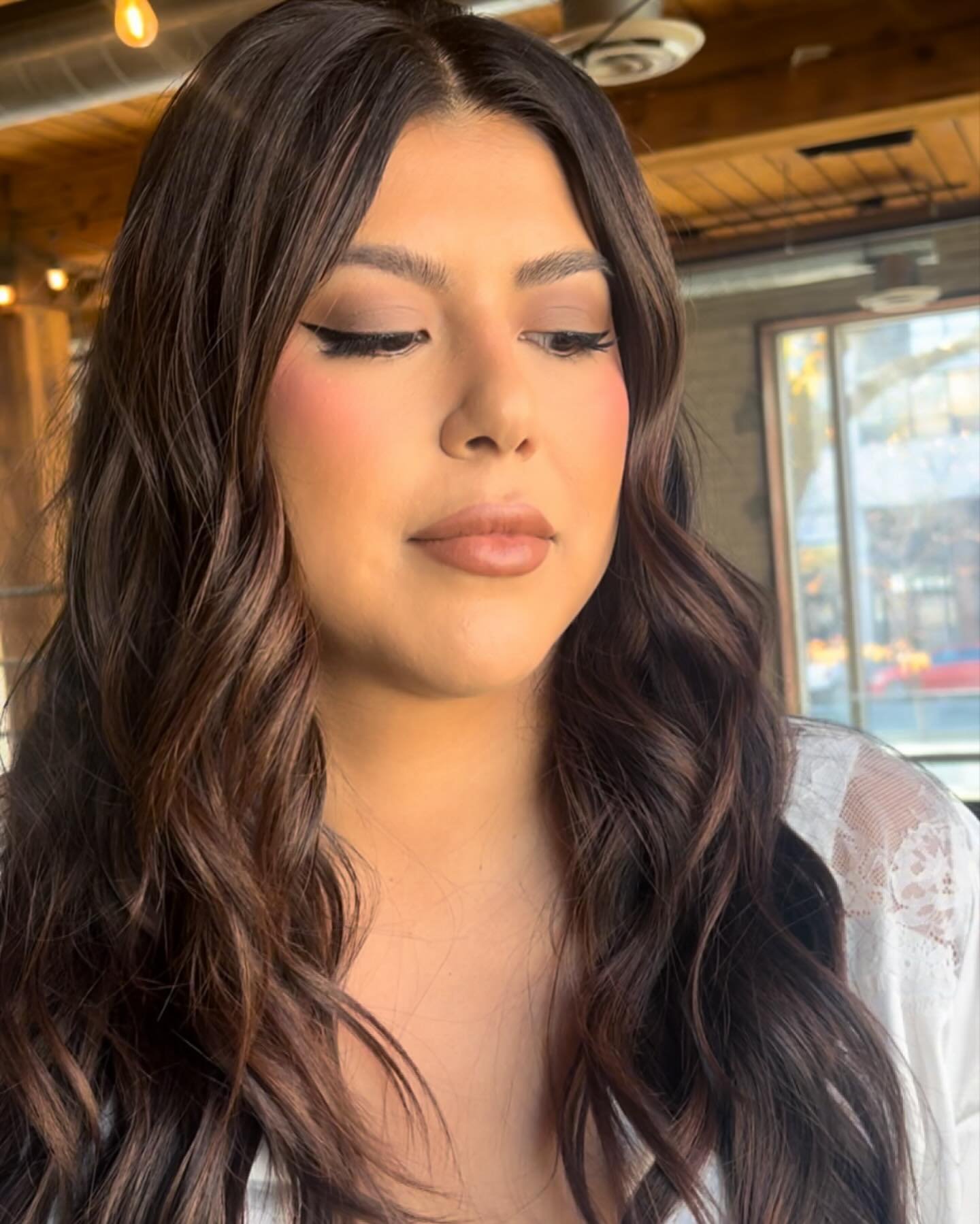 Beautiful, Giselle. A bride who loves blush just as much as I do! 💕

Hair by @ludabello 
Star Products
Skin @armanibeauty Luminous Silk Foundation, @hudabeauty concealer, @hudabeauty loose powder
Eyes @patrickta eyeshadows, @gxvebeauty eyeliner
Blus