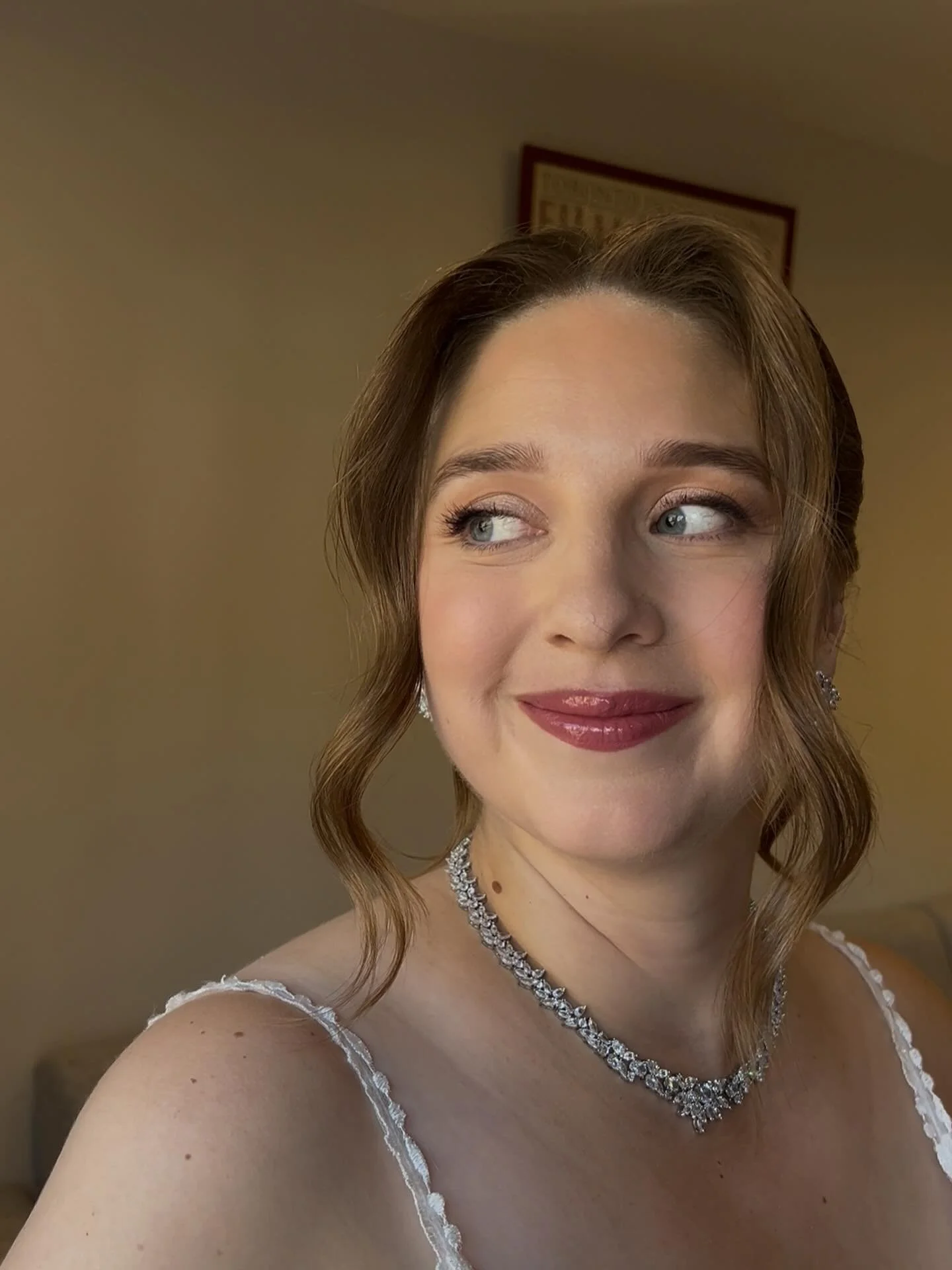 Today we leaned into the imminent arrival of fall and drew inspiration from natures changing palette. Amanda's lip was a perfect transition shade, a deep rose hinting at burgundy. This particular shade is one of my favourite formulas, @narsissist Pow