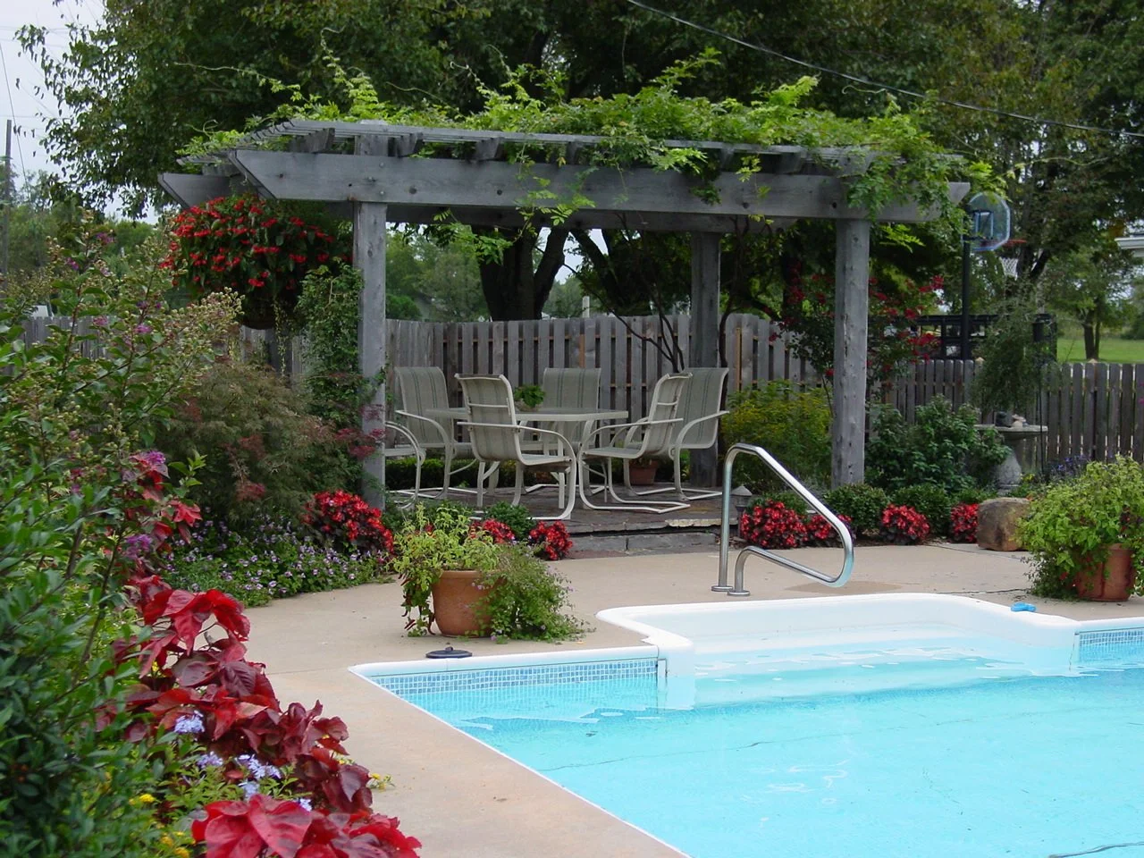 All Pro Lawn & Landscaping