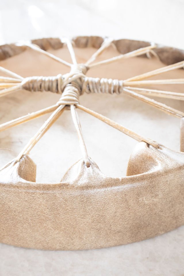 deer-hide-drum2.jpg