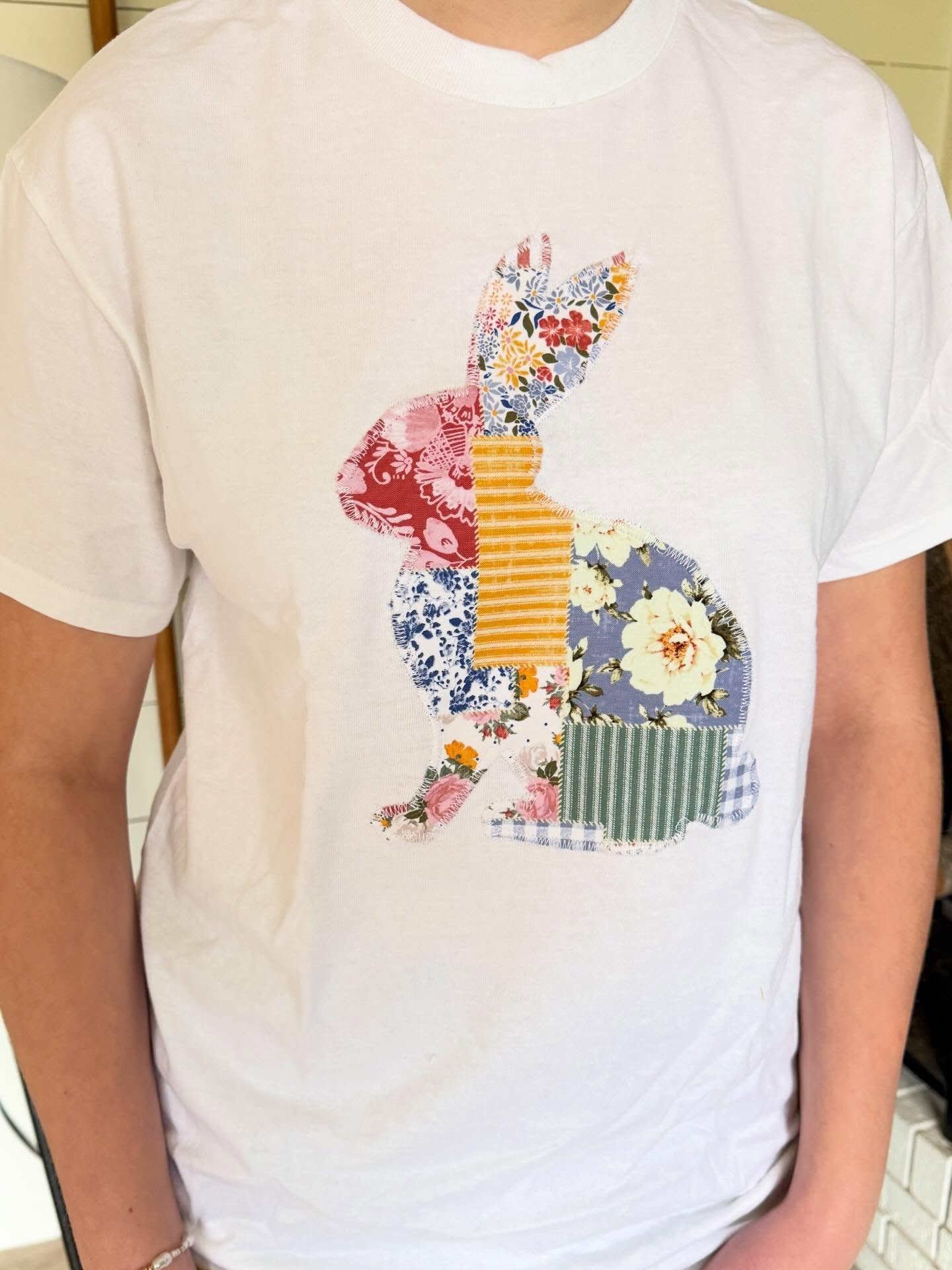 🐰✨ Easter is right around the corner! ✨🐰

Get ready in style with custom Easter shirts or grab a cute tote bag to carry all those goodies! Available in youth and adult sizes. 🐣💐

💲 Only $25 each

Free local pickup @local_republicmarket  Stop by 