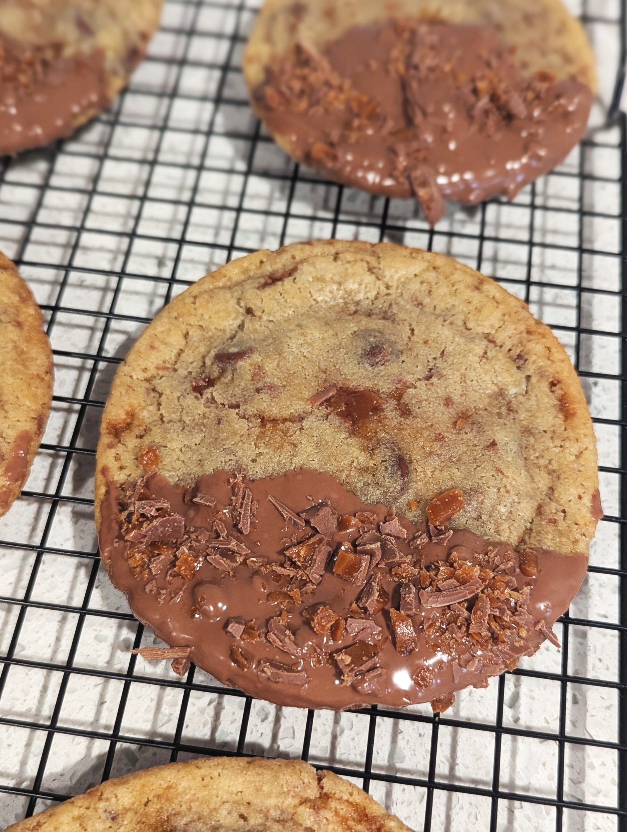 DOZEN - Norwegian Flat Caramel Crunch
