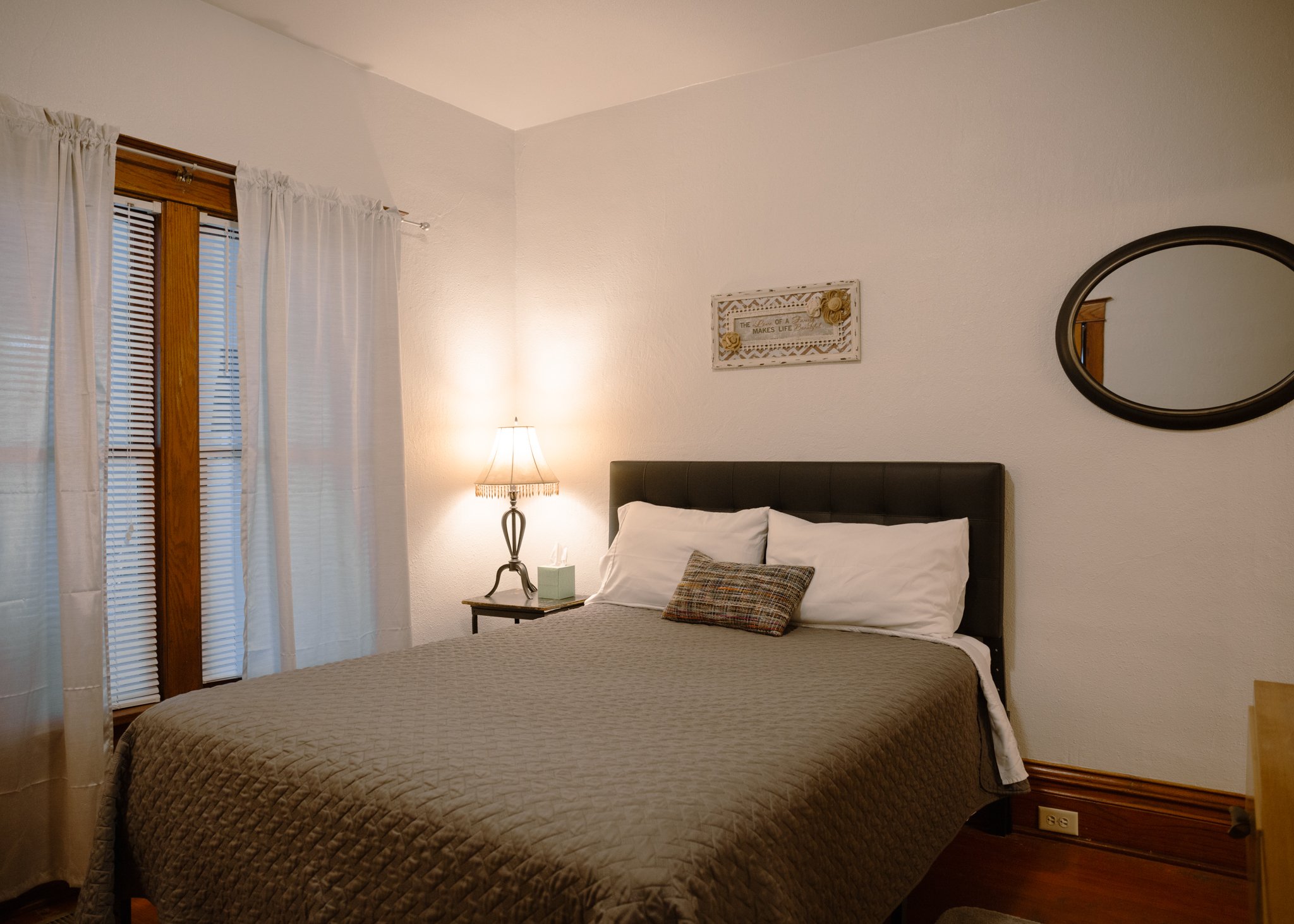Oahe BedroomA2.jpg