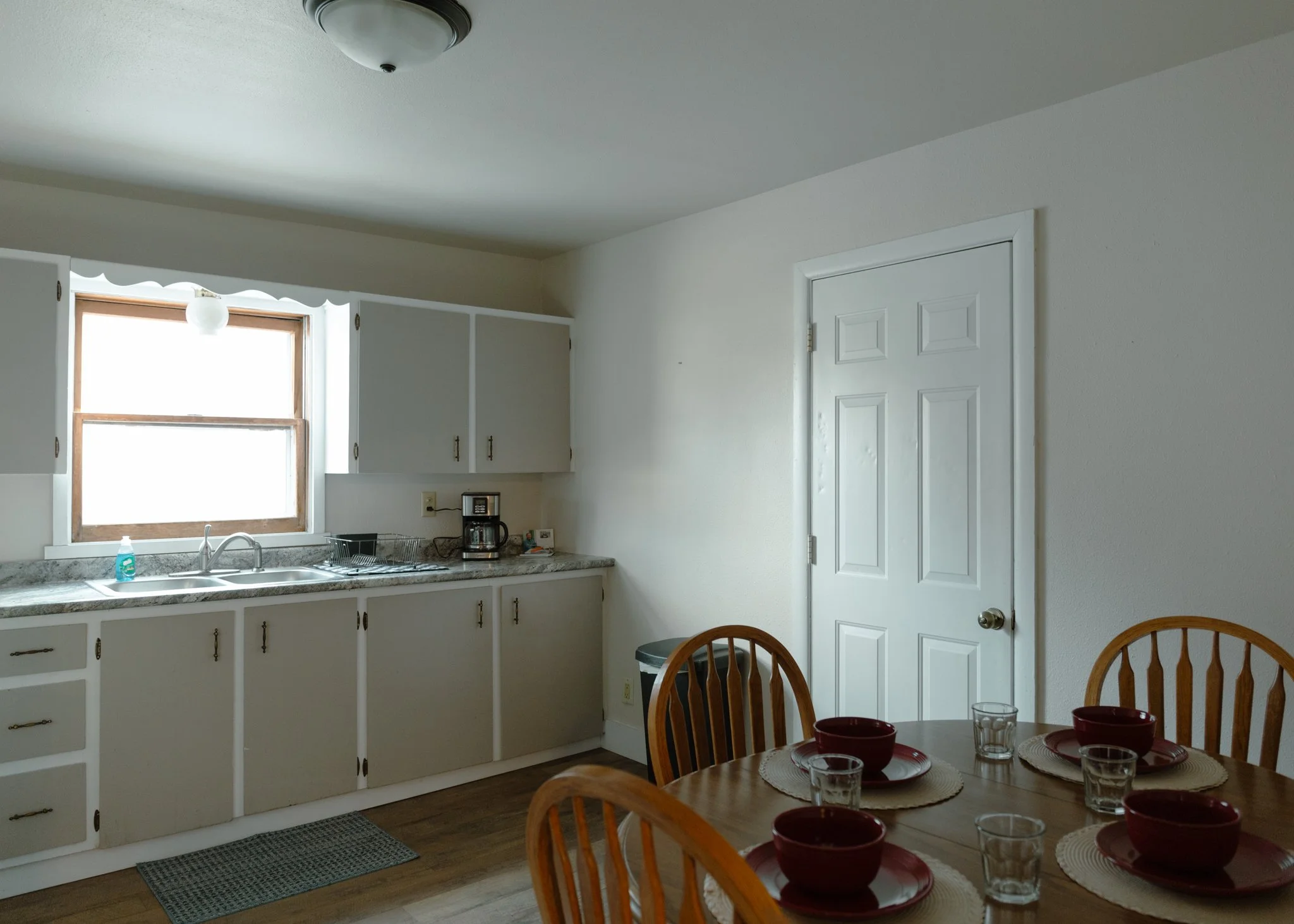 Catch and Rest Kitchen1.jpg