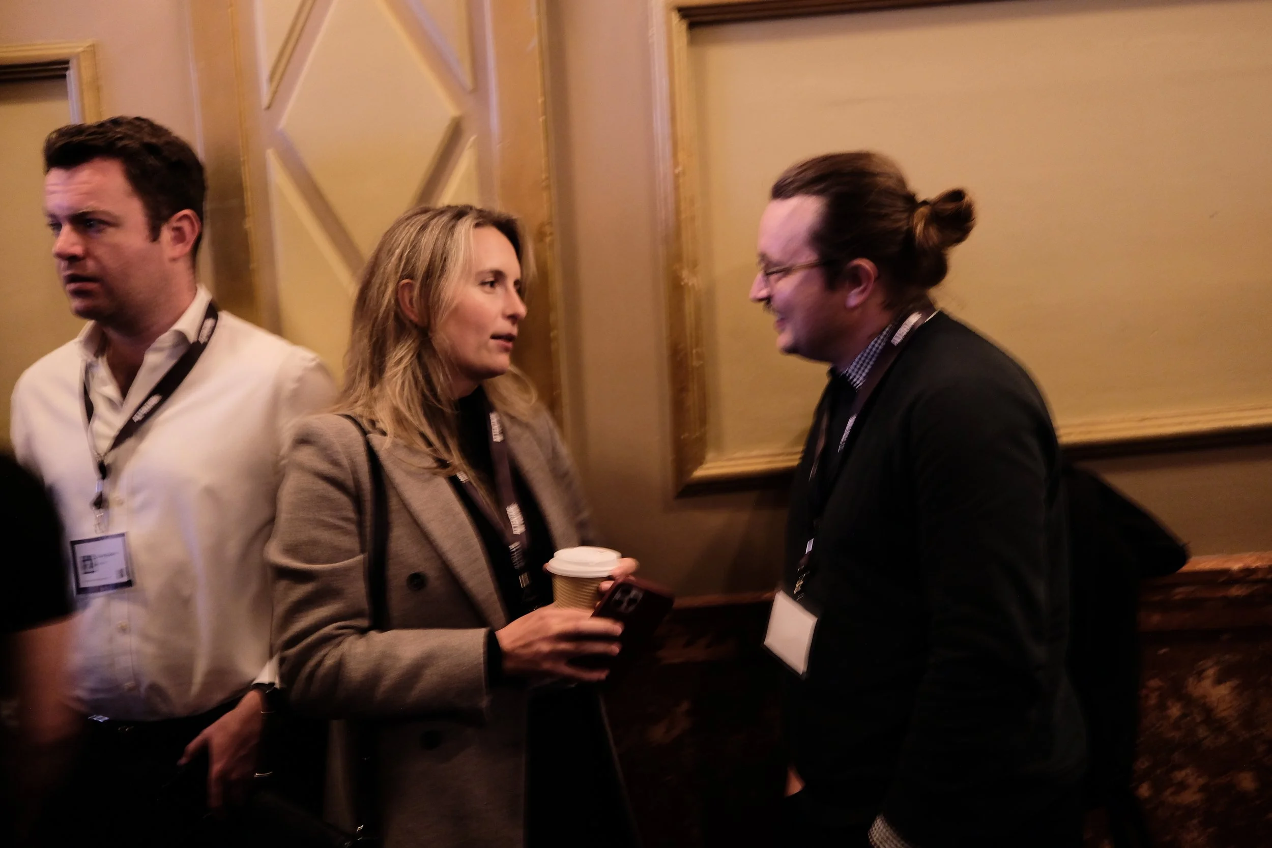 Phaedra de Saint-Rome, Senior Policy Advisor at Deloitte, and Aengus Bridgman, Associate Director of Research at the Centre for Media, Technology and Democracy, exchange over coffee.