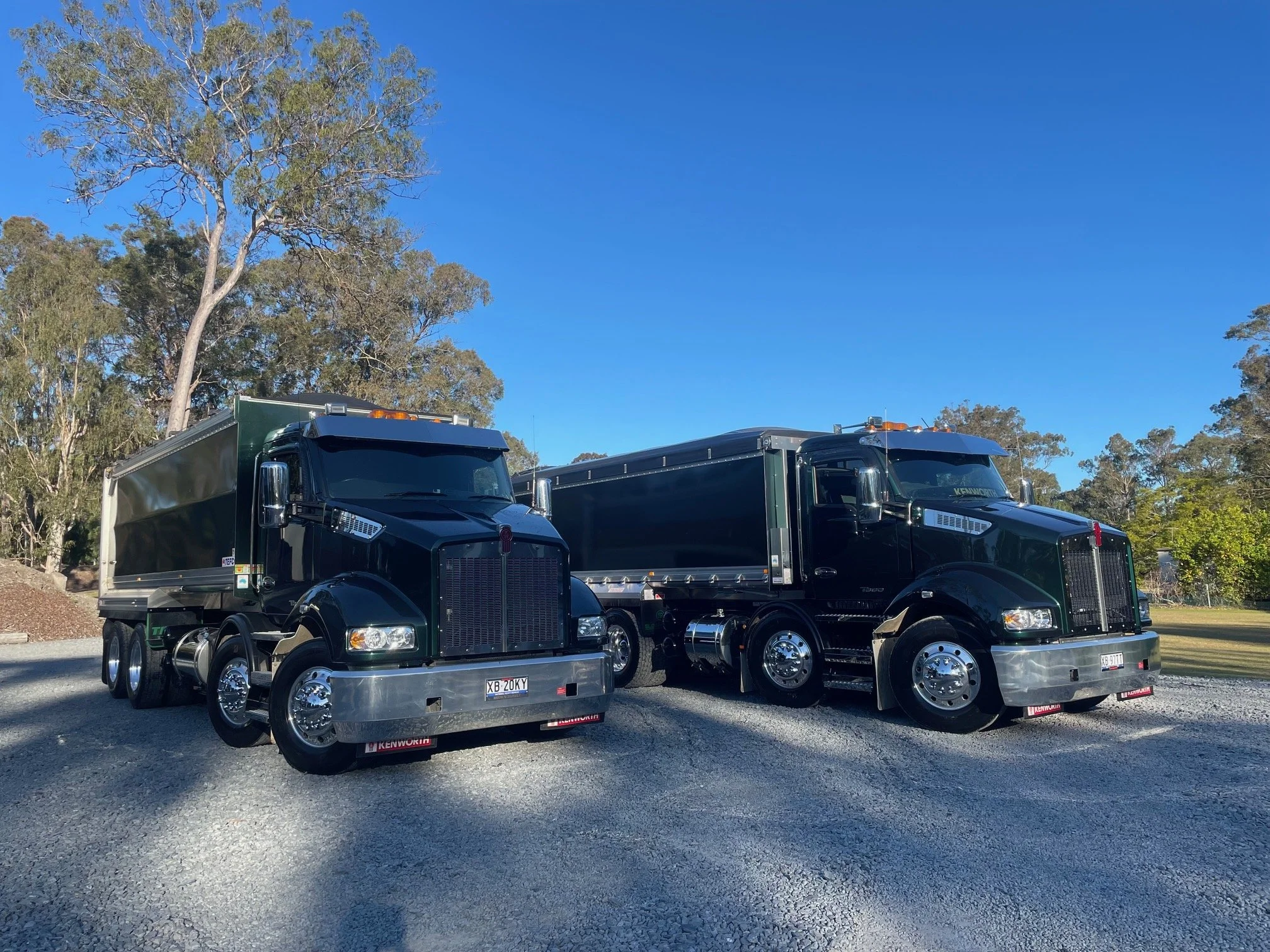 2 body trucks delivering landscape supplies to Brisbane, Gold Coast, Logan, Ipswich, Scenic Rim