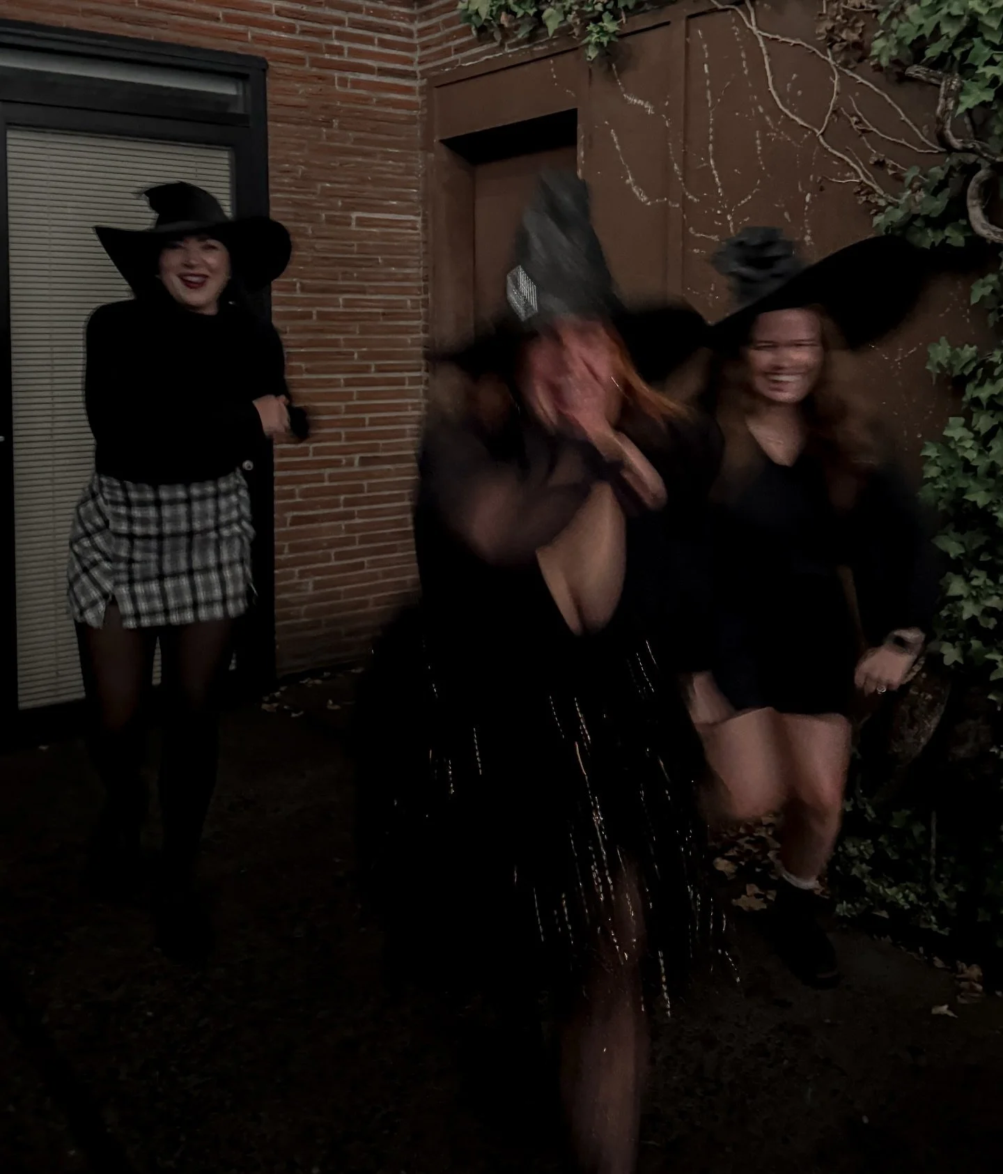 we have a few spots left Wednesday &amp; Thursday for your Halloween tans! RUN, DONT WALK

$50 tans 3-8pm Thursday only

#vancouverwa #vancouver #spraytans #spraytanspdx #portlandoregon