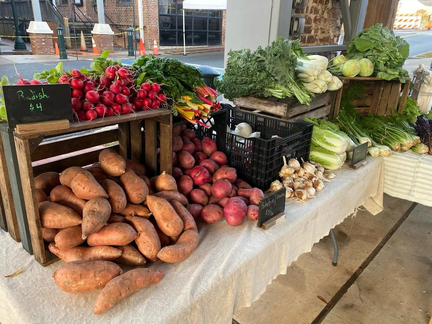 Come see us today (Saturday 11/8) at the Salisbury Farmers Market!!! Starts at 8am and ends at 12! Come enjoy amazing seasonal goodies and get them before they are gone! Thank you for supporting our family farm!  #psalm34v8 #organicsllygrown #farmers