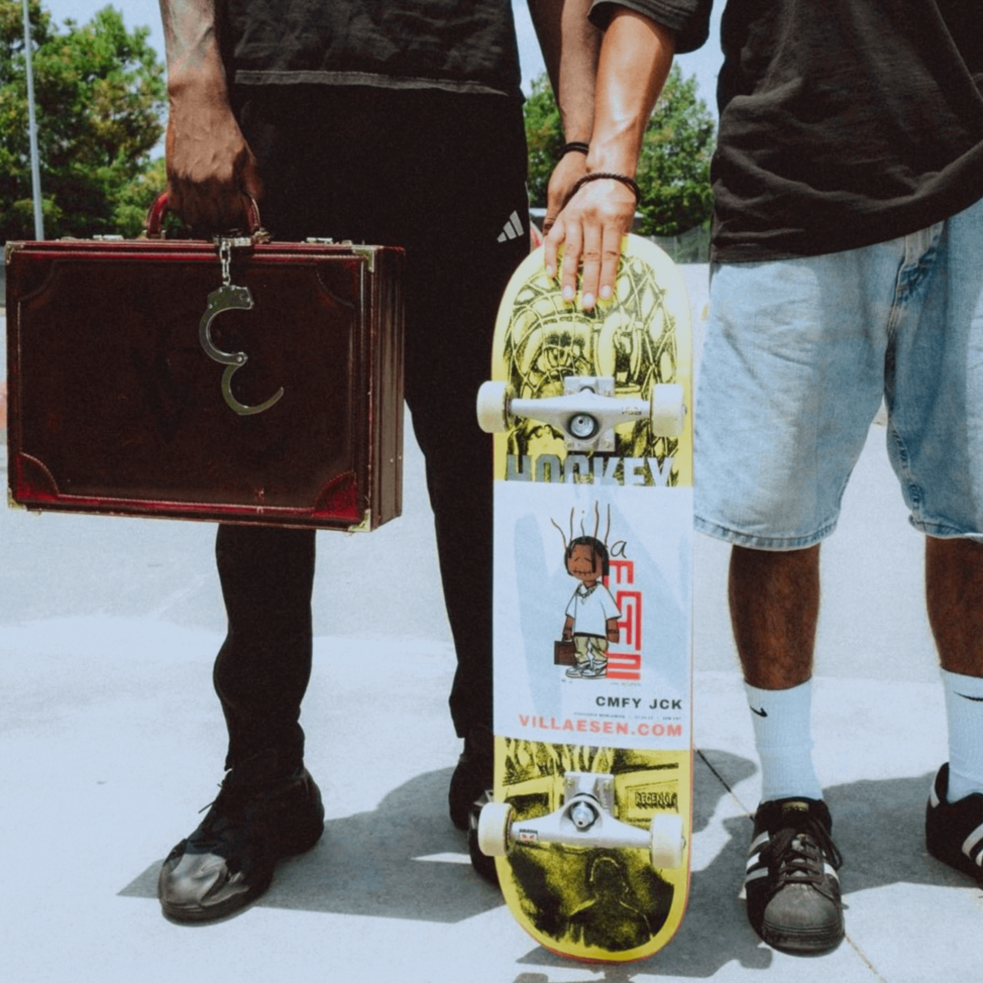 Untitled_Artwork 3.gif