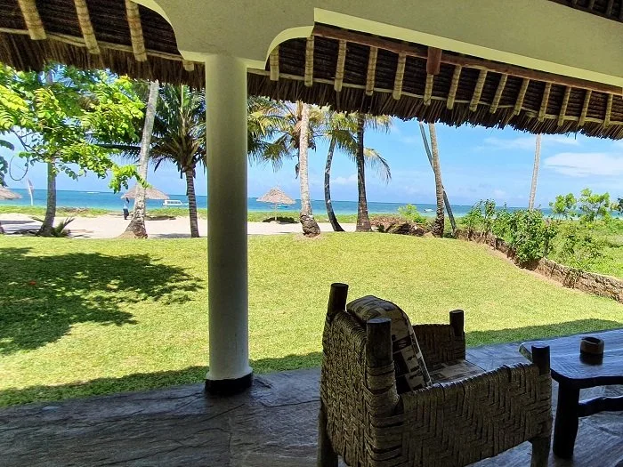 veranda-dianibeach.20.662643cc6a5b3.jpeg