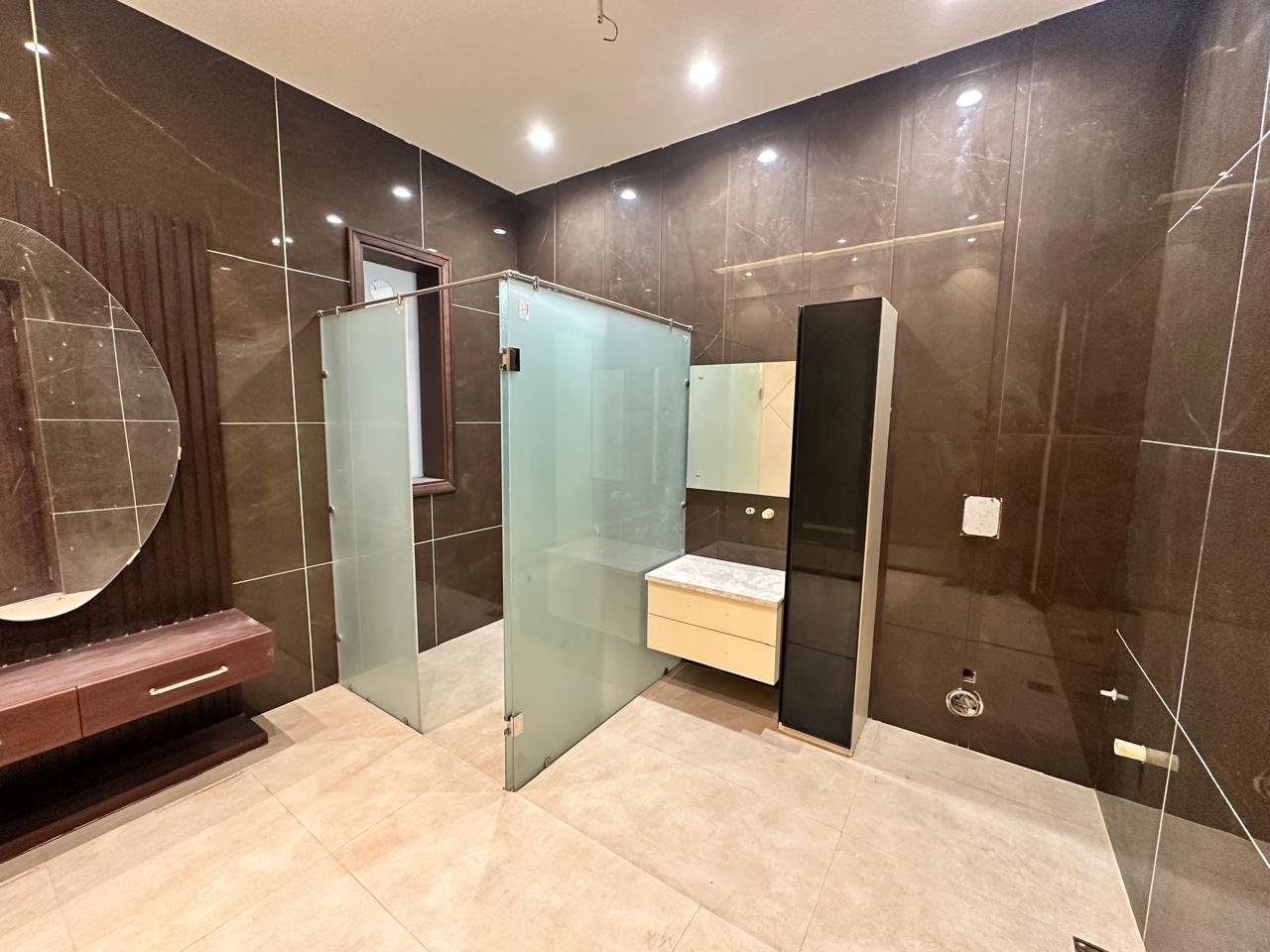 Washroom 1.jpg
