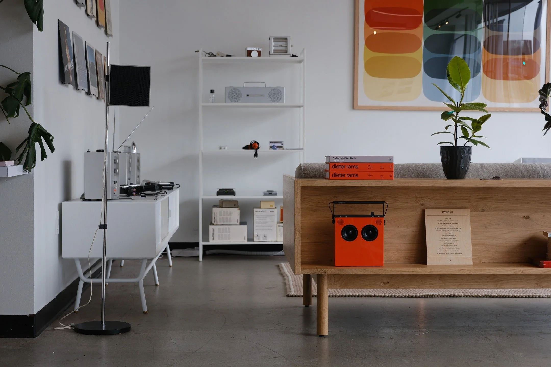 What an unforgettable 10 days! For a short time, our "home away from home" lived under a bright orange billboard on Melrose avenue. There is too much to break down in just one post, but for starters I have to again extend a huge thank you t