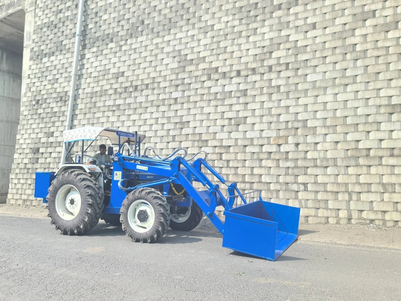 NH5630 HW LOADER.jpeg