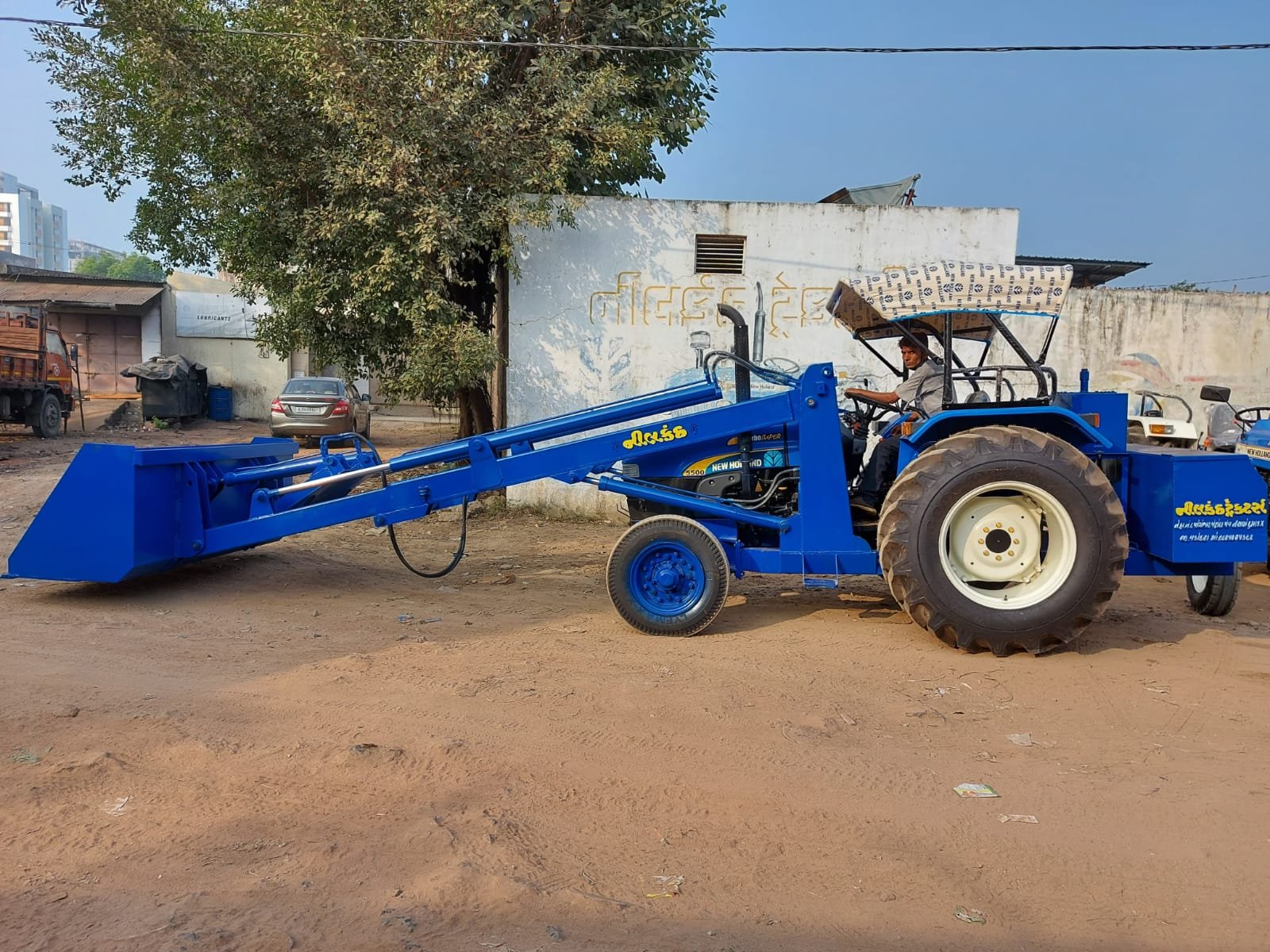 NEELKANTH FRONT END TELESCOPIC LOADER