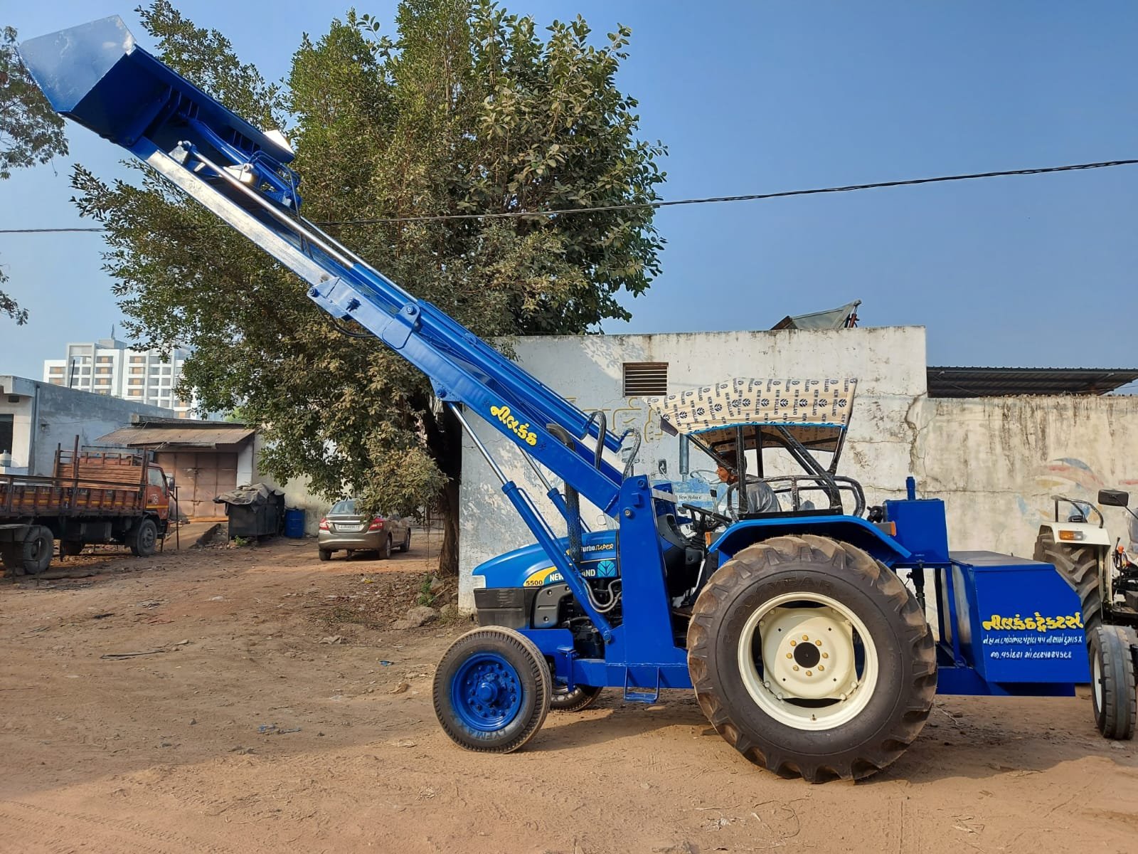 NH5500 TELESCOPIC LOADER 2.jpeg