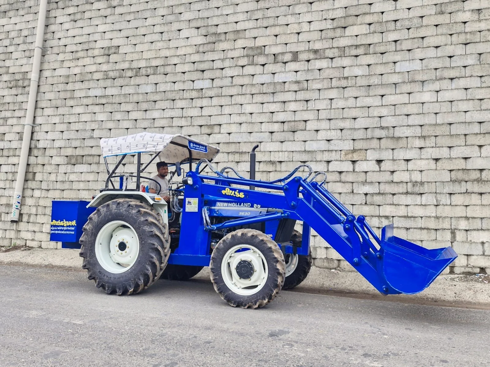 NEELKANTH FRONT END LOADER ASSEMBLY
