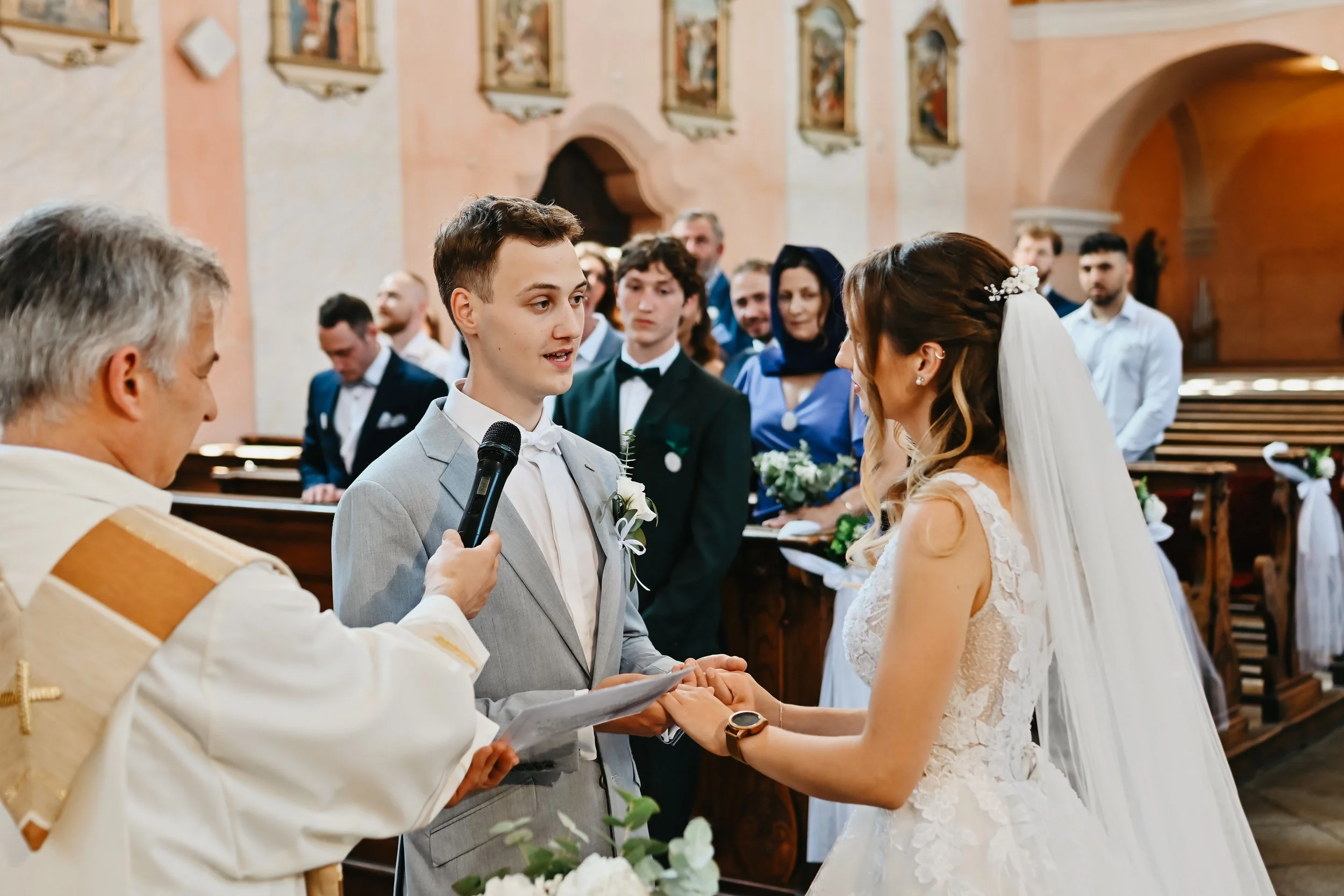 svatba v kostele Dobřany