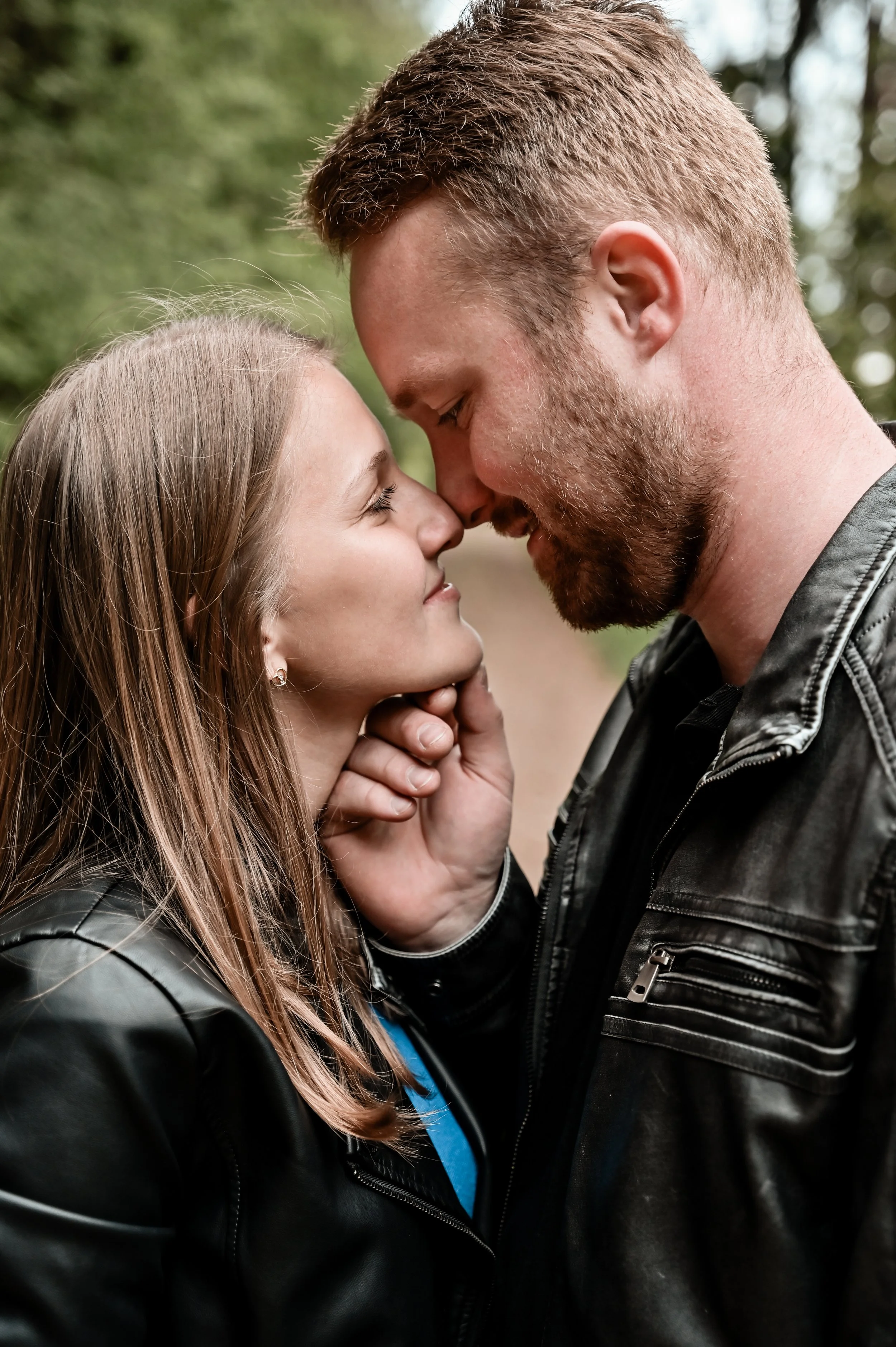 Předsvatební focení páru u Restaurace Lipovka – svatební fotografka Věra Lukešová