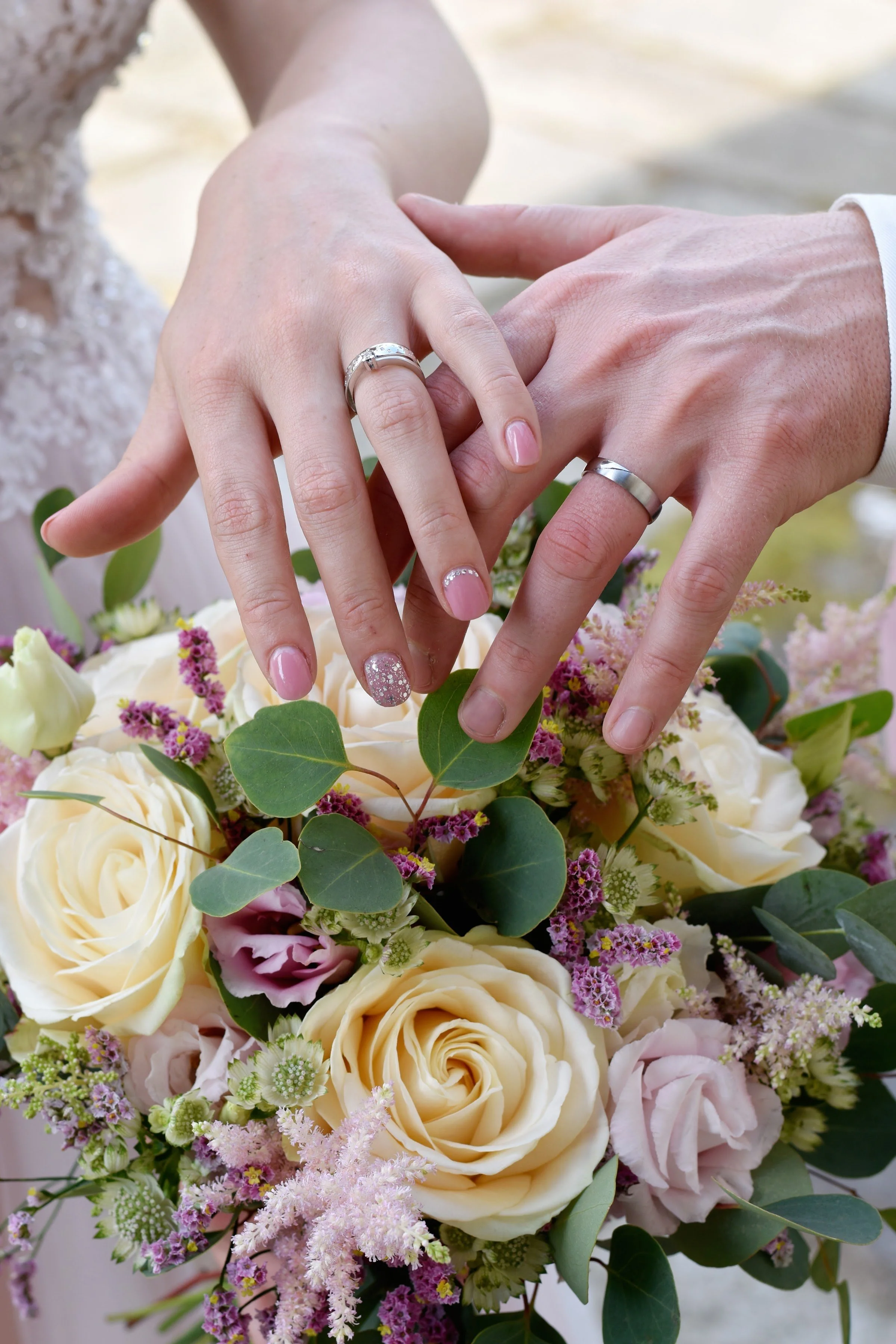 Svatební obřad na zámku Rochlov – emotivní moment novomanželů