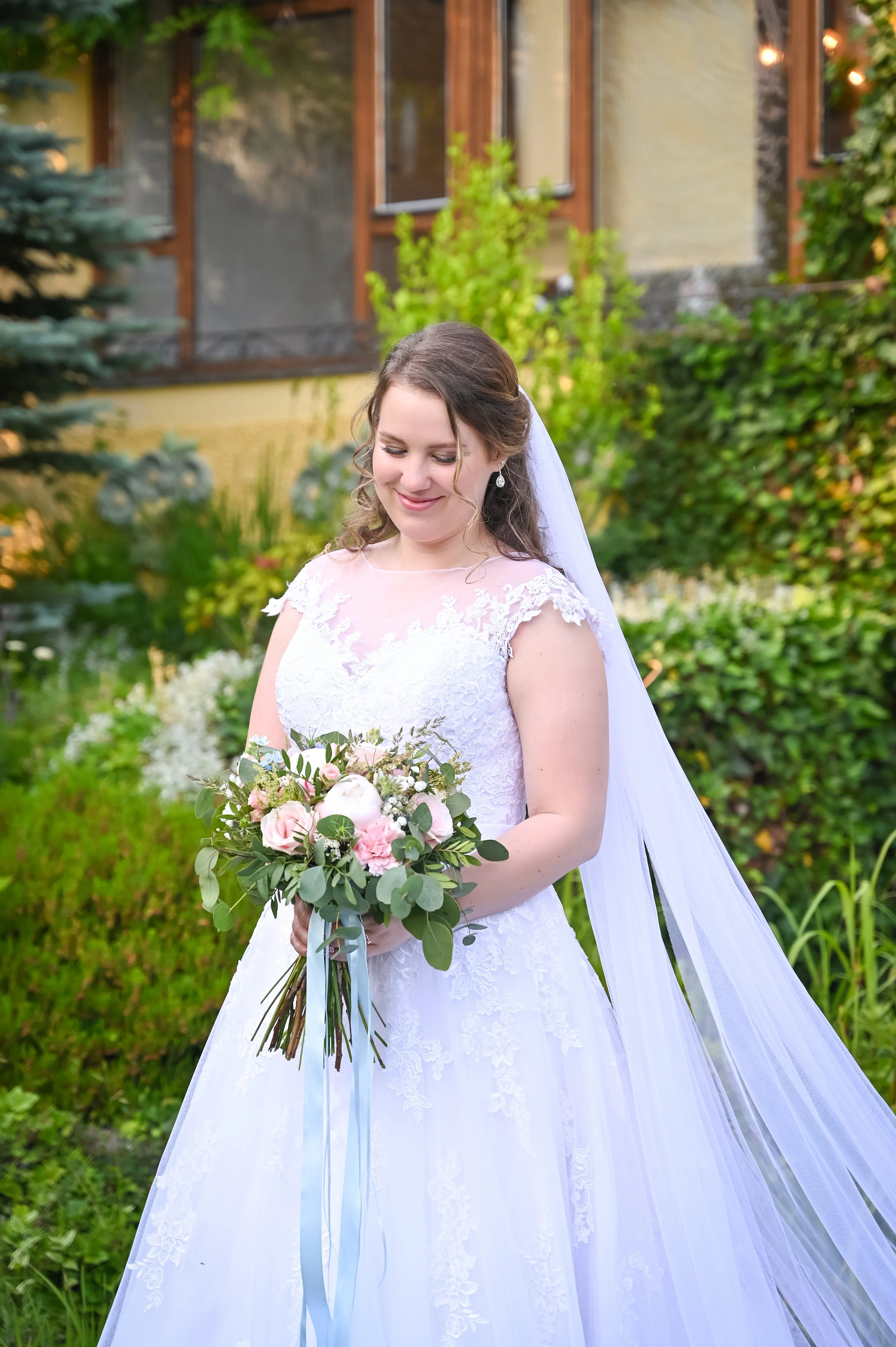 svatebni-fotograf-zamecek-podcejk.jpg