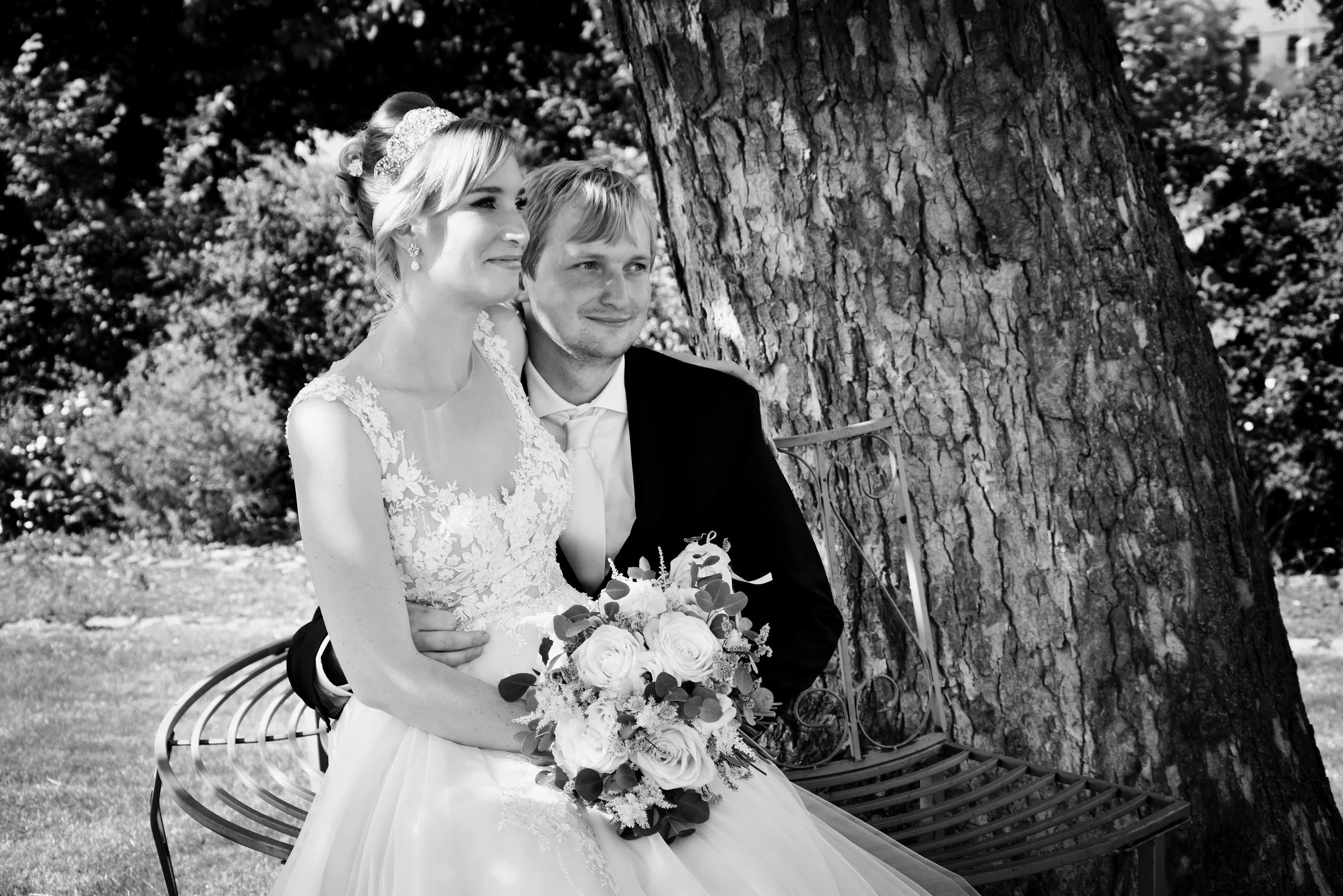 Svatební obřad na zámku Rochlov – emotivní moment novomanželů