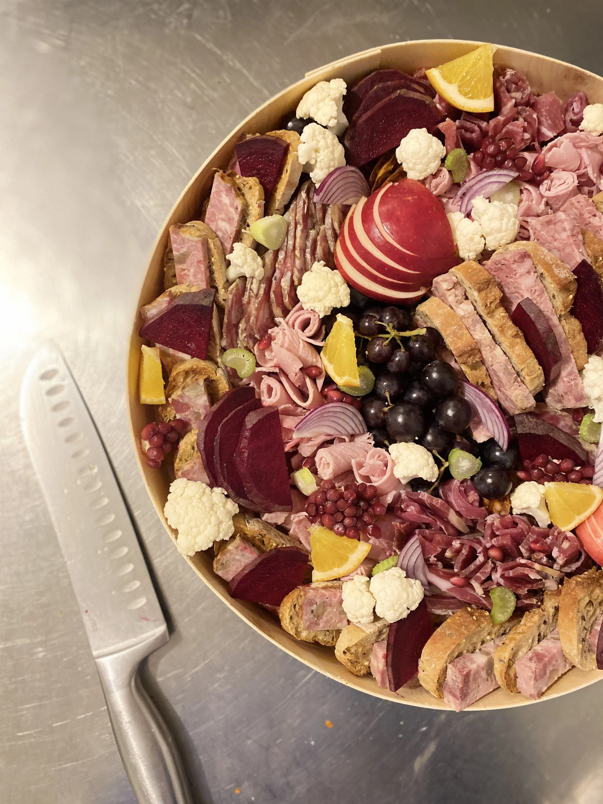 Box Buffet Charcuterie.jpeg