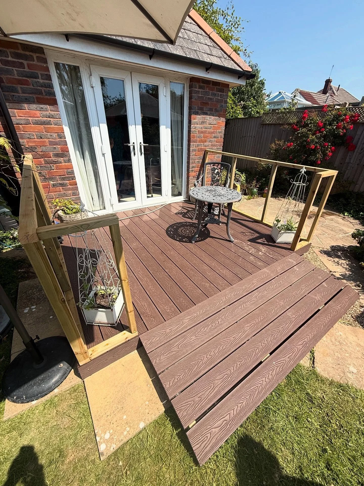 Small composite decking build for an elderly client which now allows easy access for her to to enjoy her garden. 🤎
No job to big or small. We do it all!
All enquires please contact on 07526994459 // brownshomeandgarden@mail.com