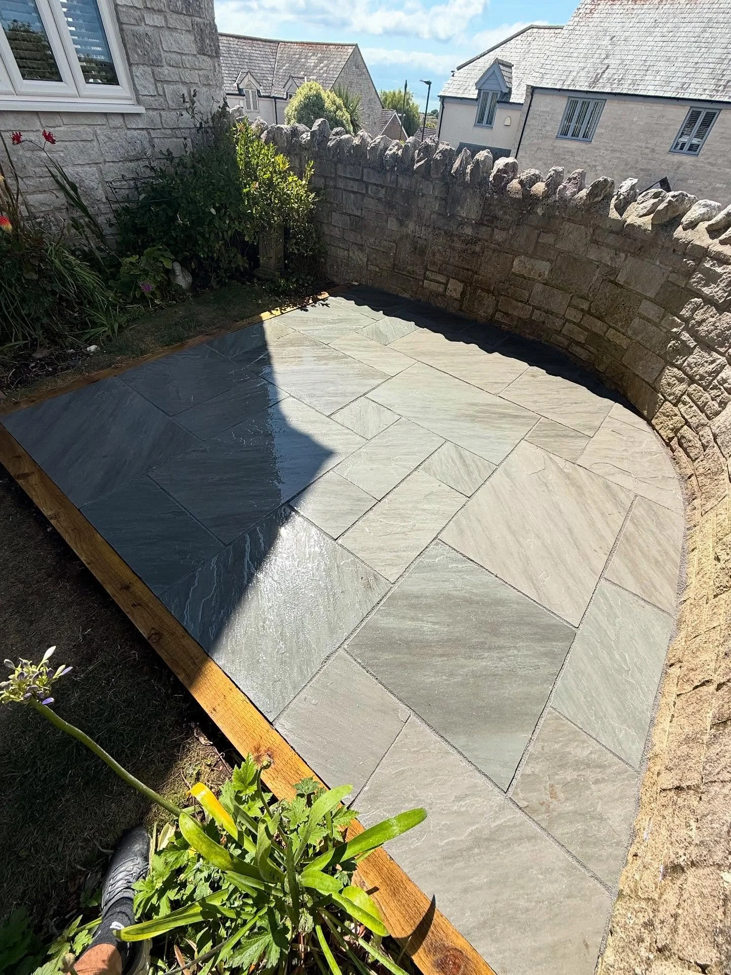 Small exterior lounge area created for a lovely couple last week.
Using pure grey Indian sandstone 👌🏼
All enquires please contact on 07526994459 // brownshomeandgarden@mail.com