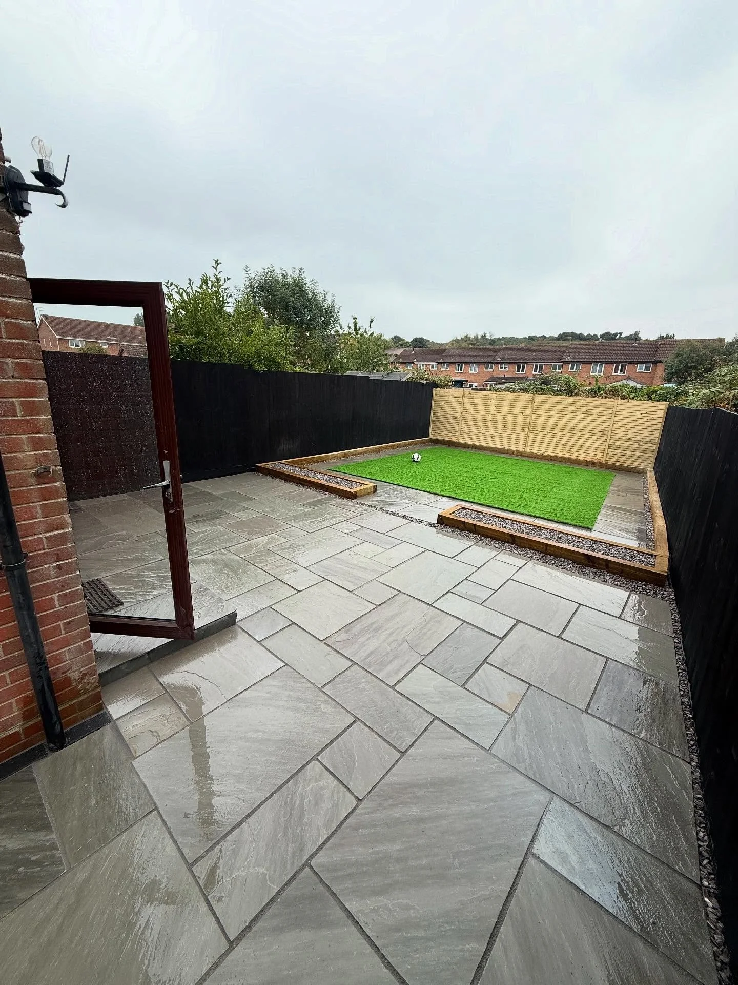The Kestrel Project 🖤 ( our favourite build yet )
A luxury outdoor living space created from what was just an overgrown garden!
A lot of time and details put into this when the client give us the go ahead to create something we thought would work.