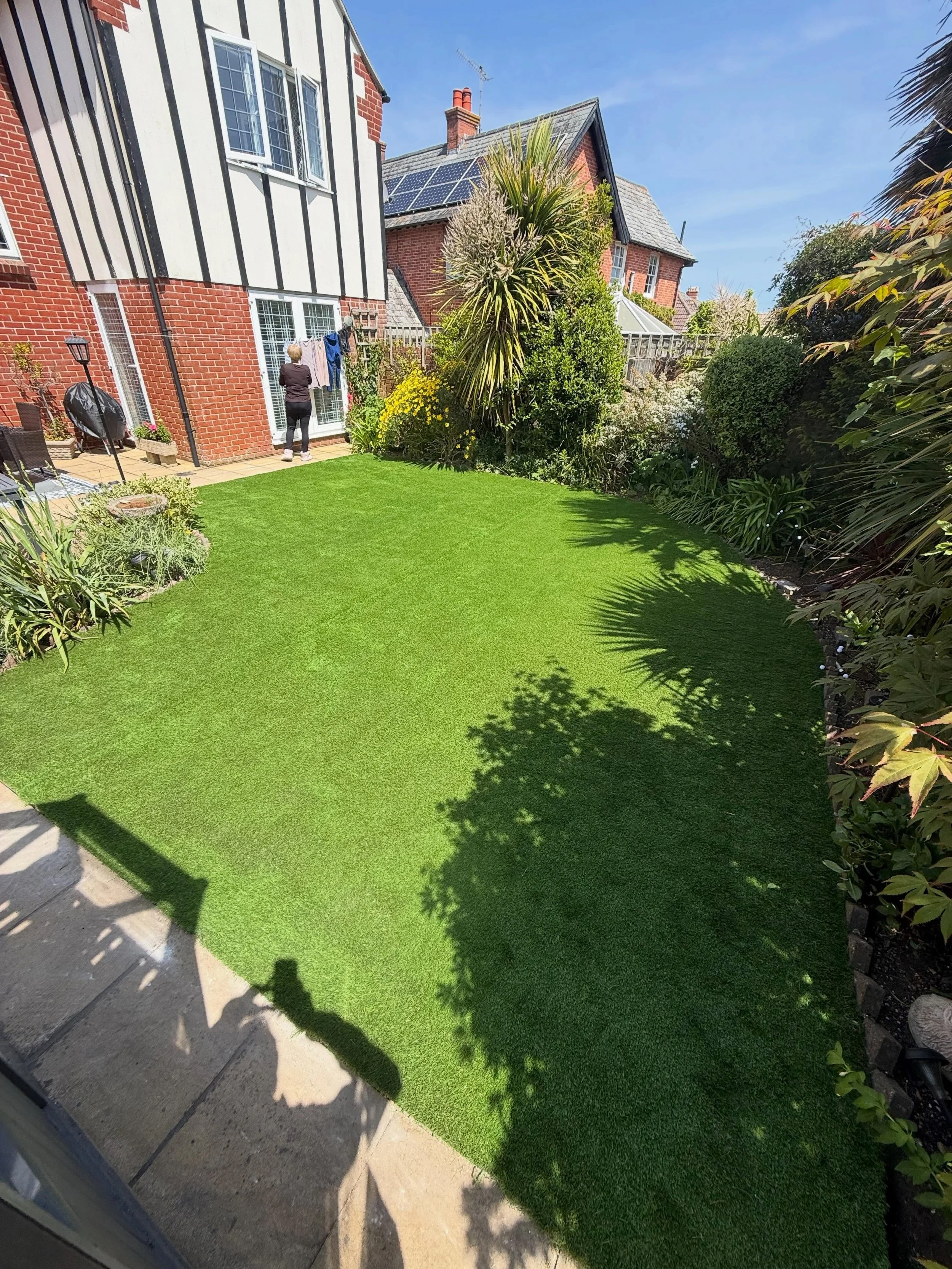 Garden Lawn made maintenance free with a NEW installed 30mm pet friendly artificial grass installed. 💚

All enquires please contact on 07526994459 / brownshomeandgarden@mail.com