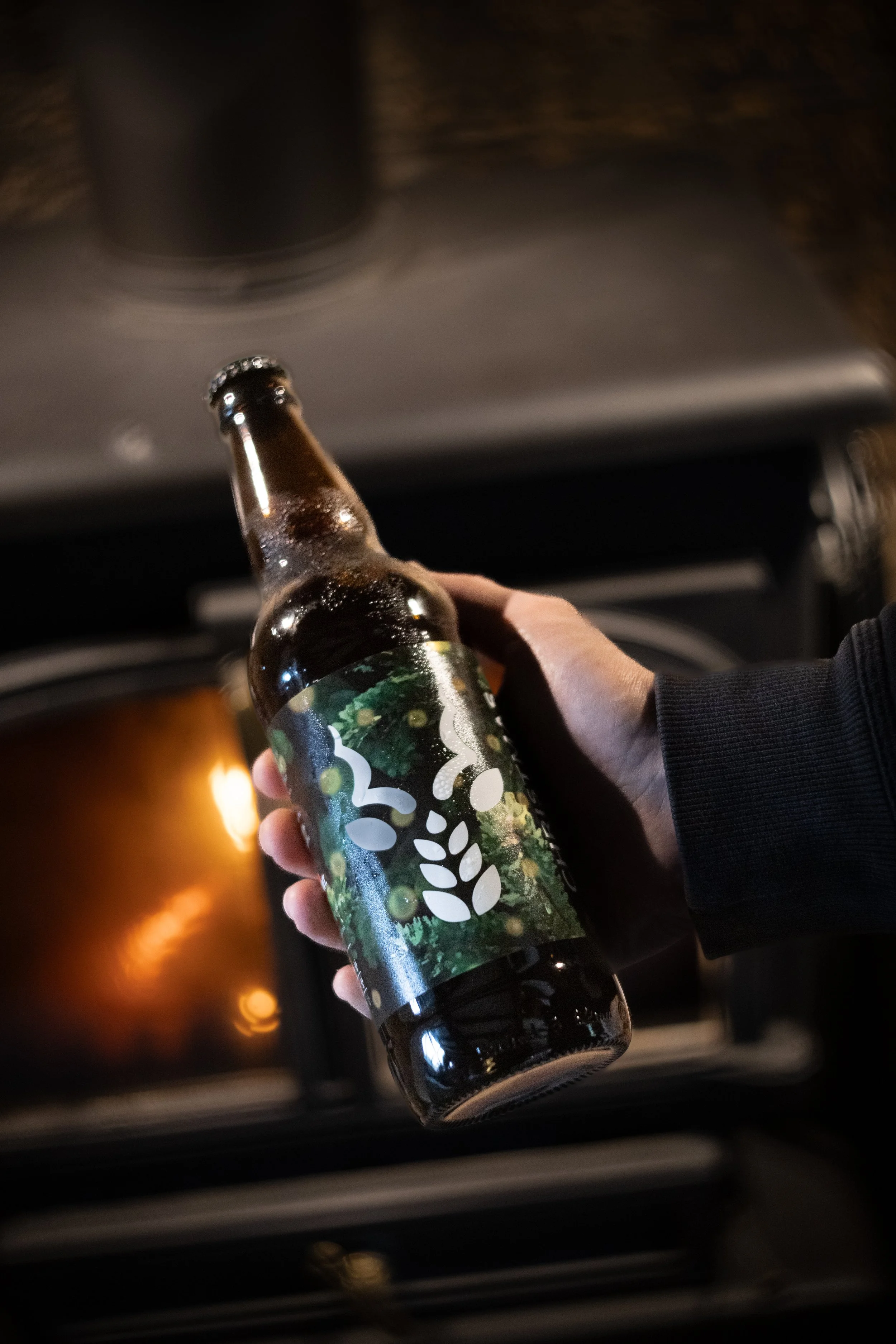 December's Shoot: Warm, cosy cottage vibes, enjoying a hearty Sussex-brewed ale.
