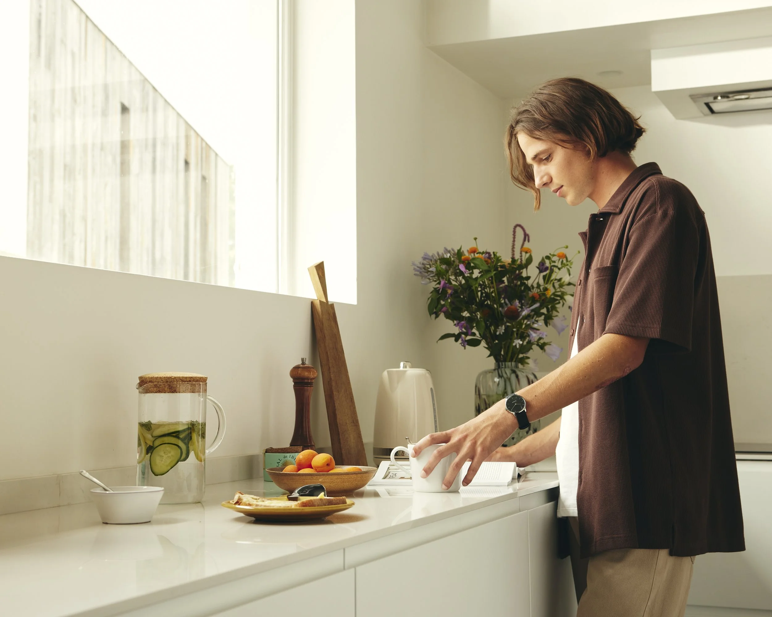 WITHINGS_SCANWATCH2_LIGHT_LIFESTYLE_EMILLION_KITCHEN_368.jpg