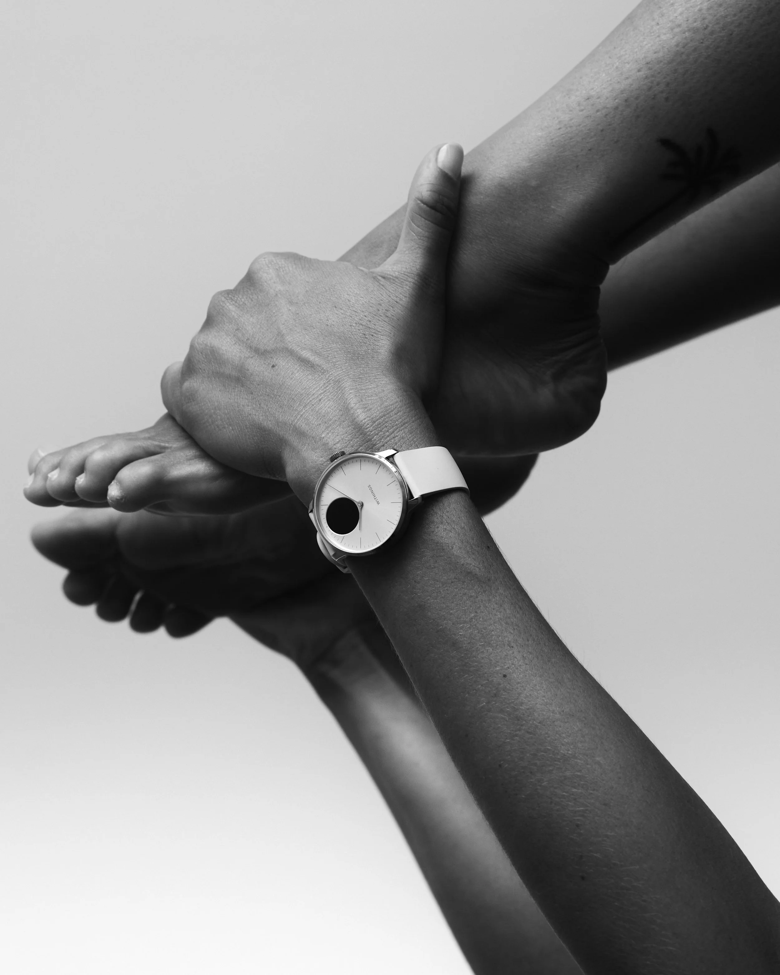 WITHINGS_SCANWATCH2_LIGHT_LIFESTYLE_MARION_YOGA_216.jpg