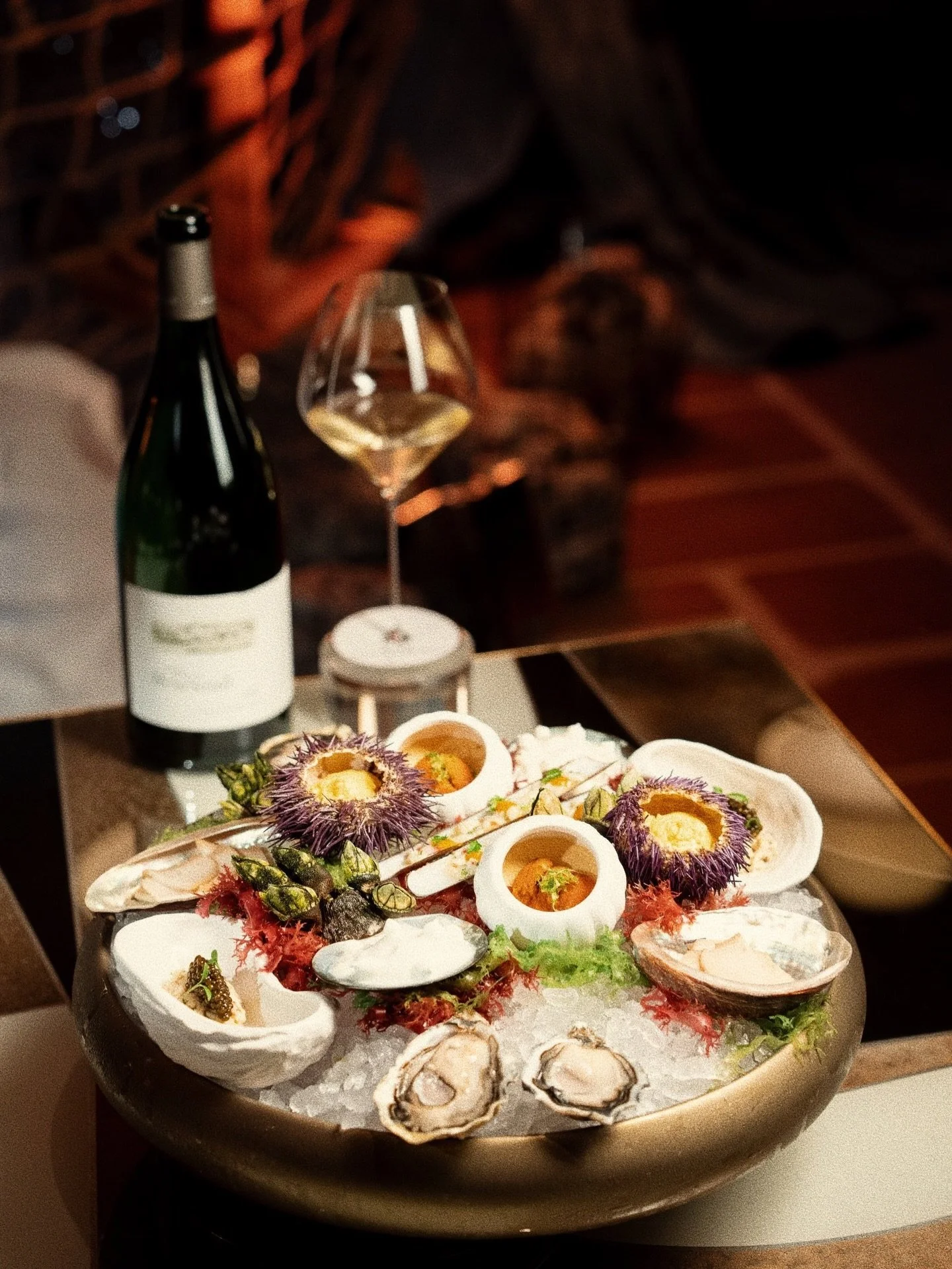 Time flies, but memories remain !

A look back at our Hu&icirc;tres Herv&eacute; x SW evening &mdash; a moment suspended between the ocean and gastronomy ✨

A few months ago, we had the honor of hosting a seafood feast where marine flavors met the ex