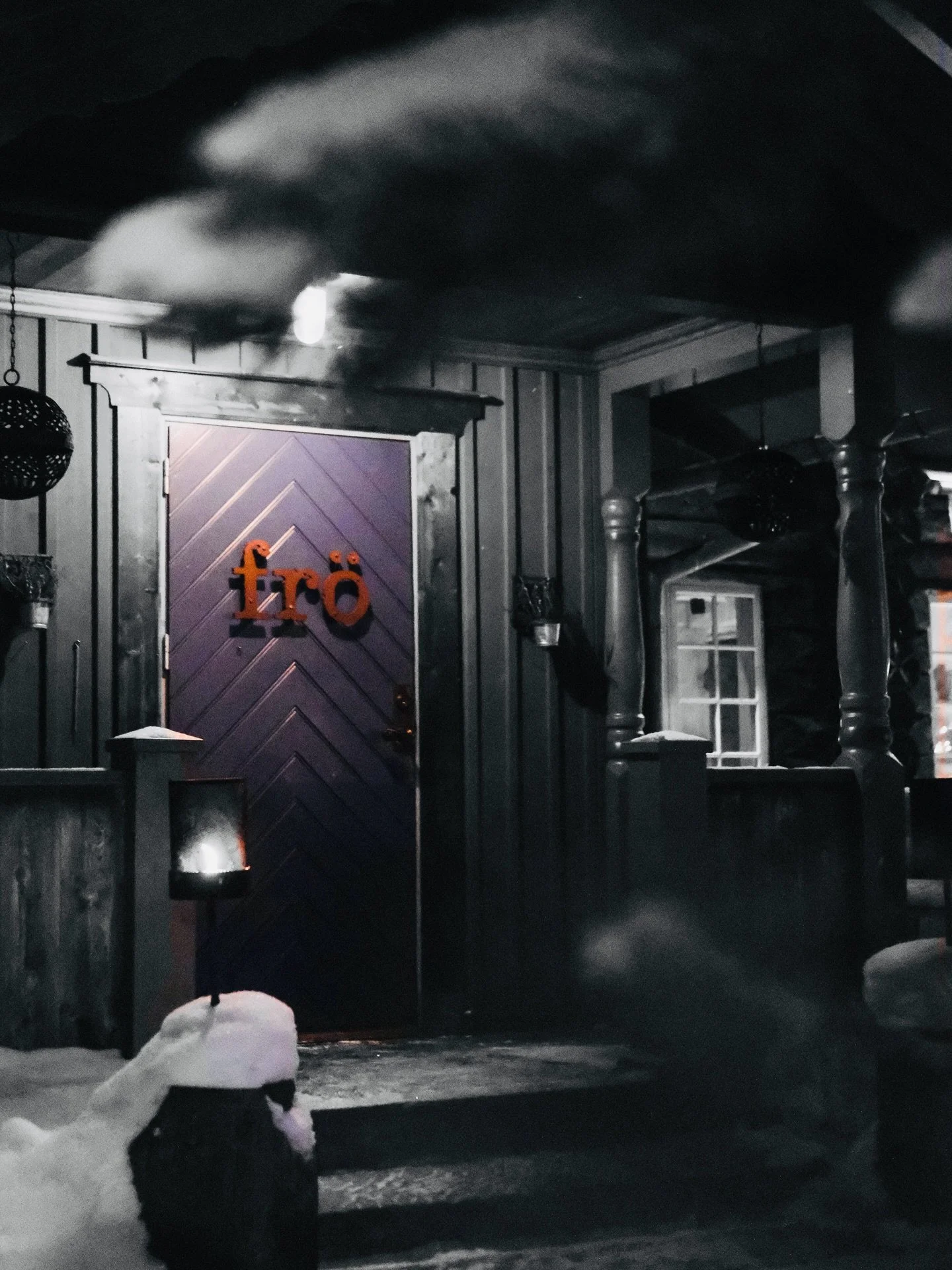 Sustainability is more than just a text on a website or menu to us. It is a choice we make every day.

It is prioritising the asset over demand.
It is adapting a dish according to what is available.
It is making the most of every ingredient. It is co