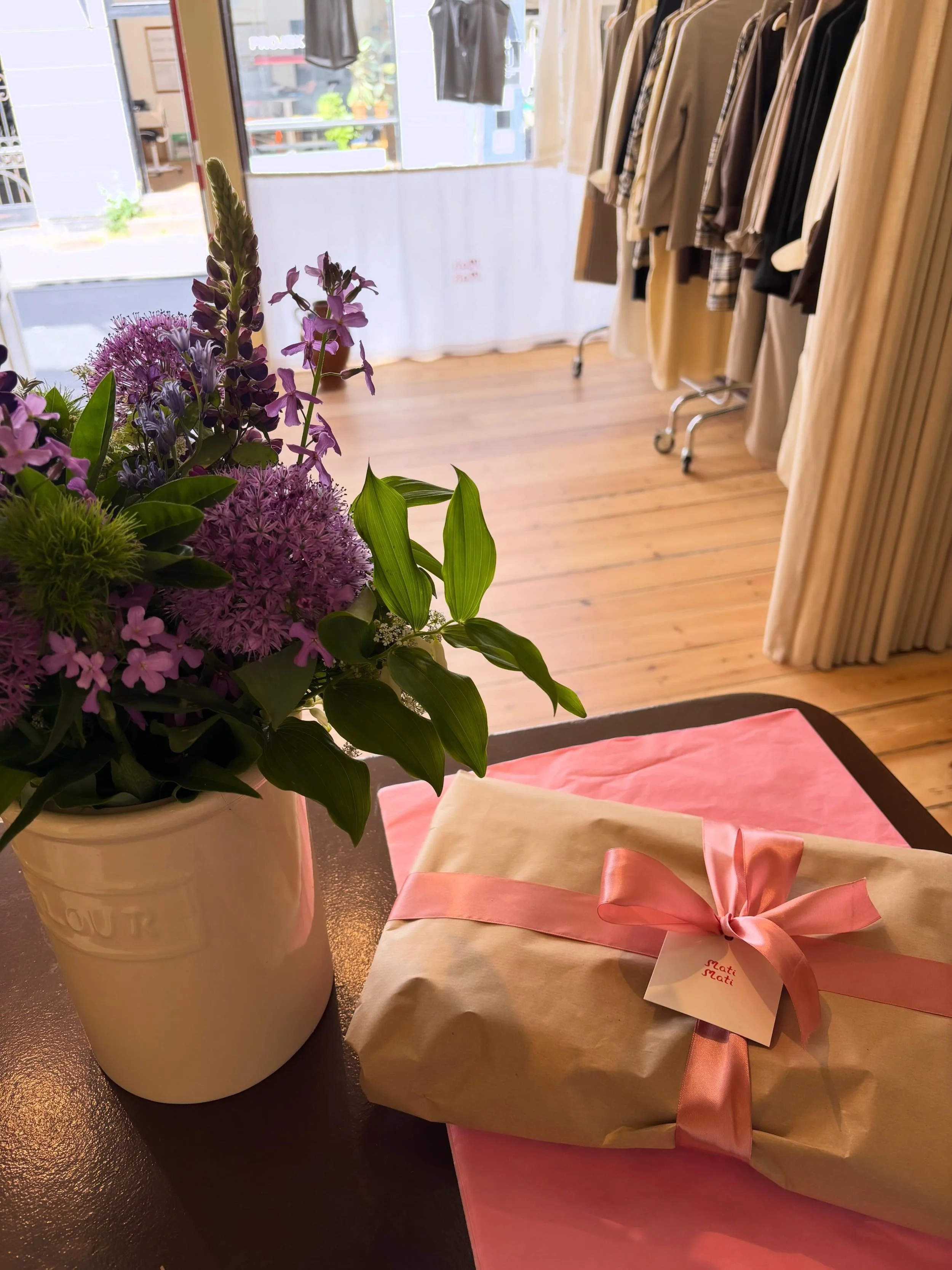 We are open today in the boutique 11-17.30 // Mejlgade 48 🎀