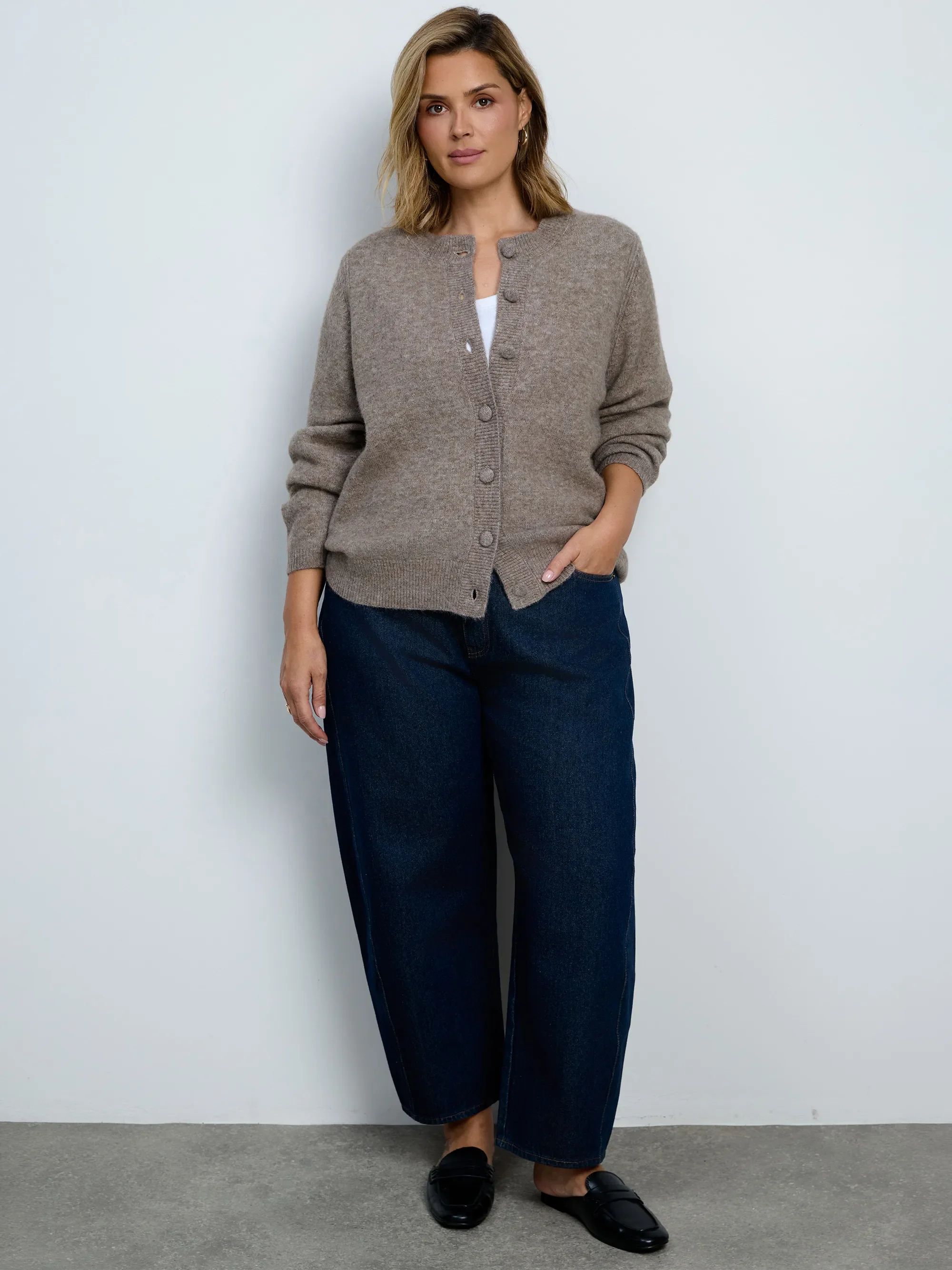 LU7707_03.webp