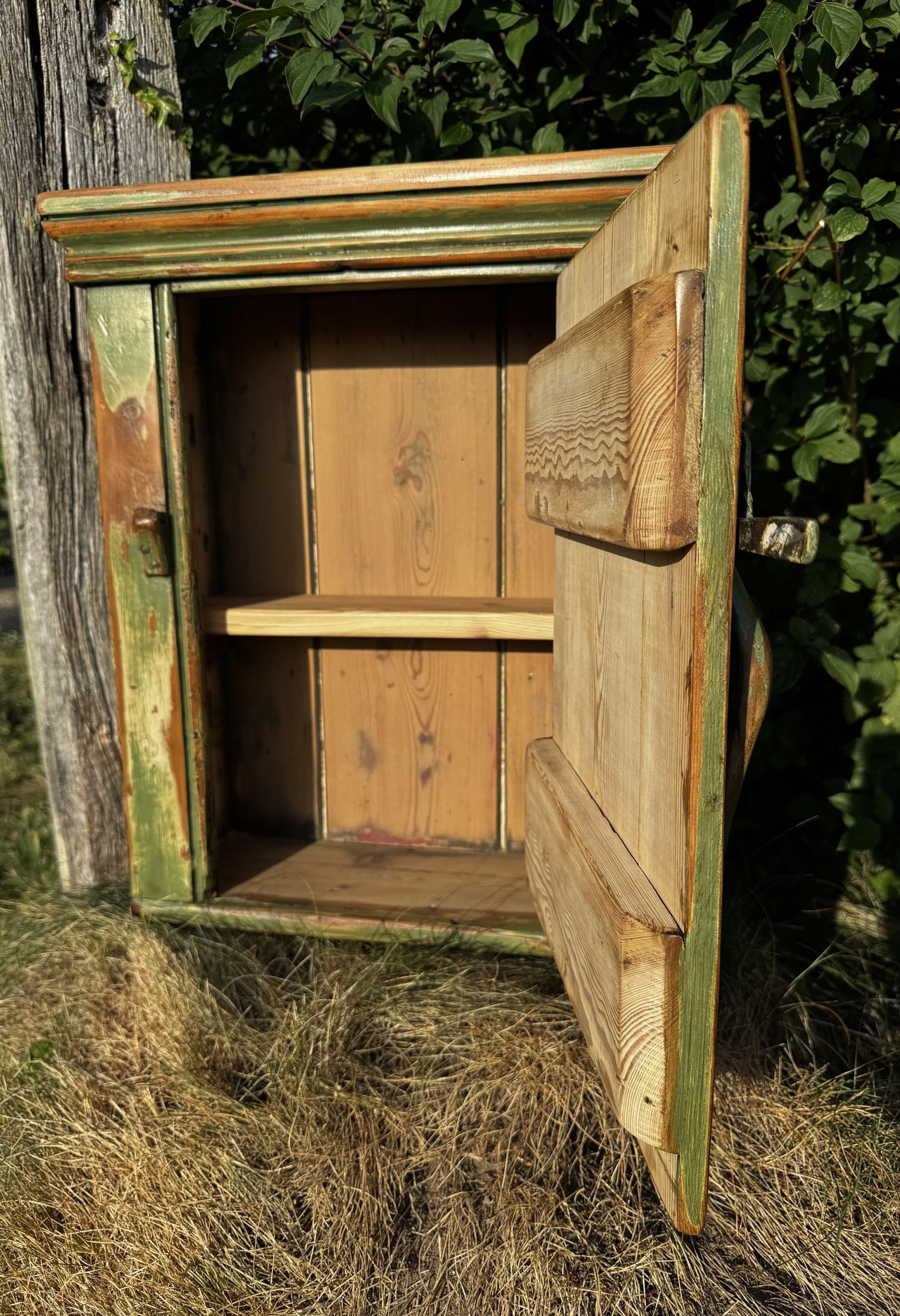 Pine Cupboard - Green painted 5.jpeg