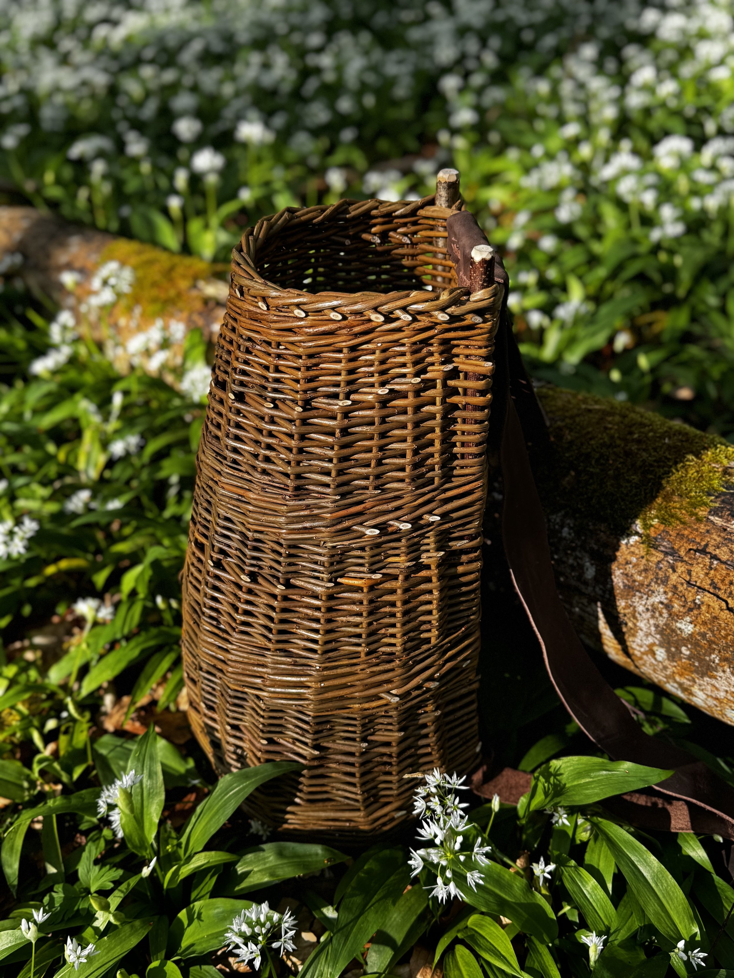 Willow Pack Basket 2.jpg
