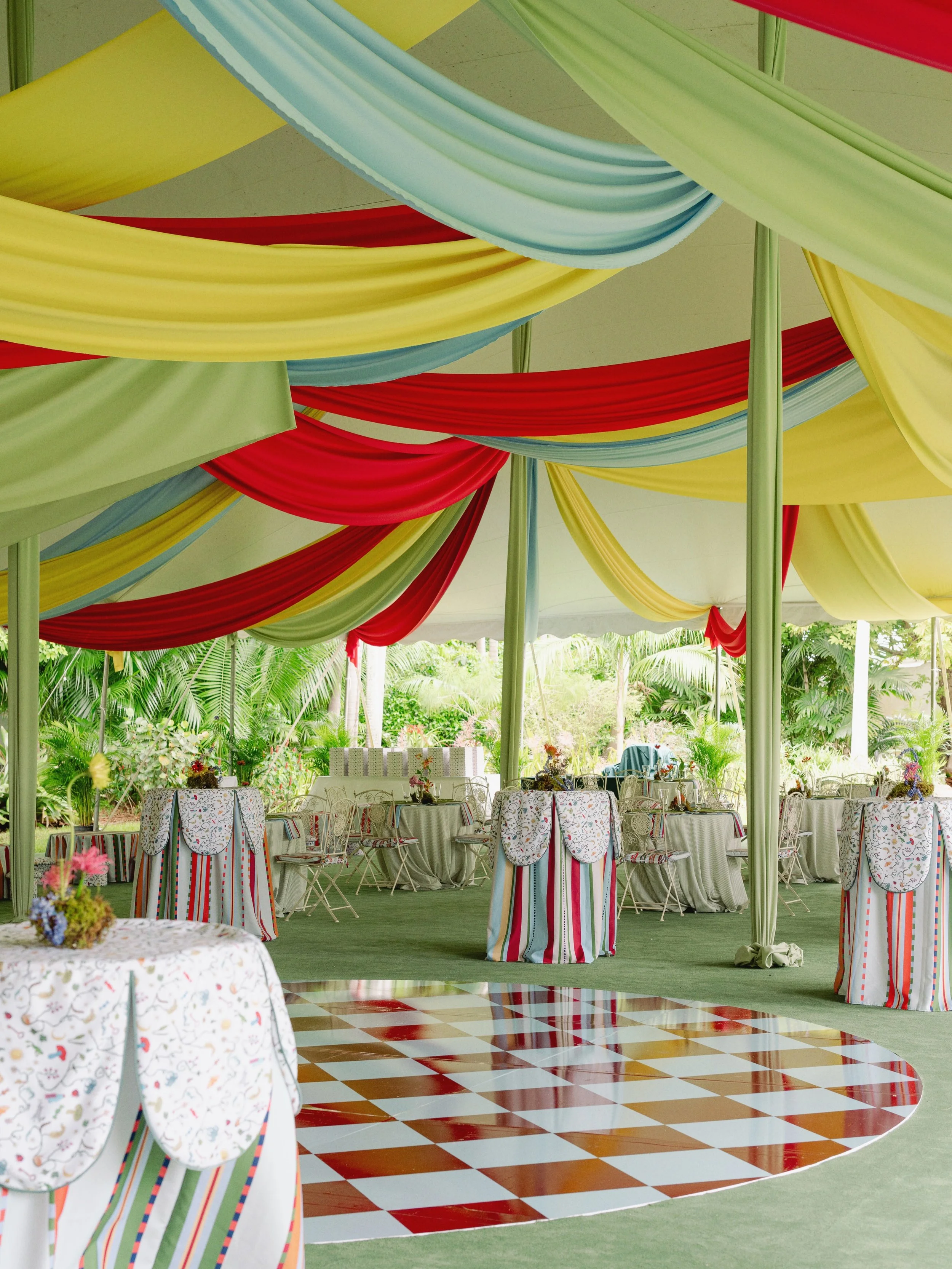 VICTORLAND, a first birthday where imagination knows no bounds 🐞

Planning, designed, produced by @mooshevents 
Illustrations @prettywrittenthings 
Catering @thierryisambert 
Photo @udsphoto @massonliangphoto 
Video @gisellefilms 
Florals @neroliblu