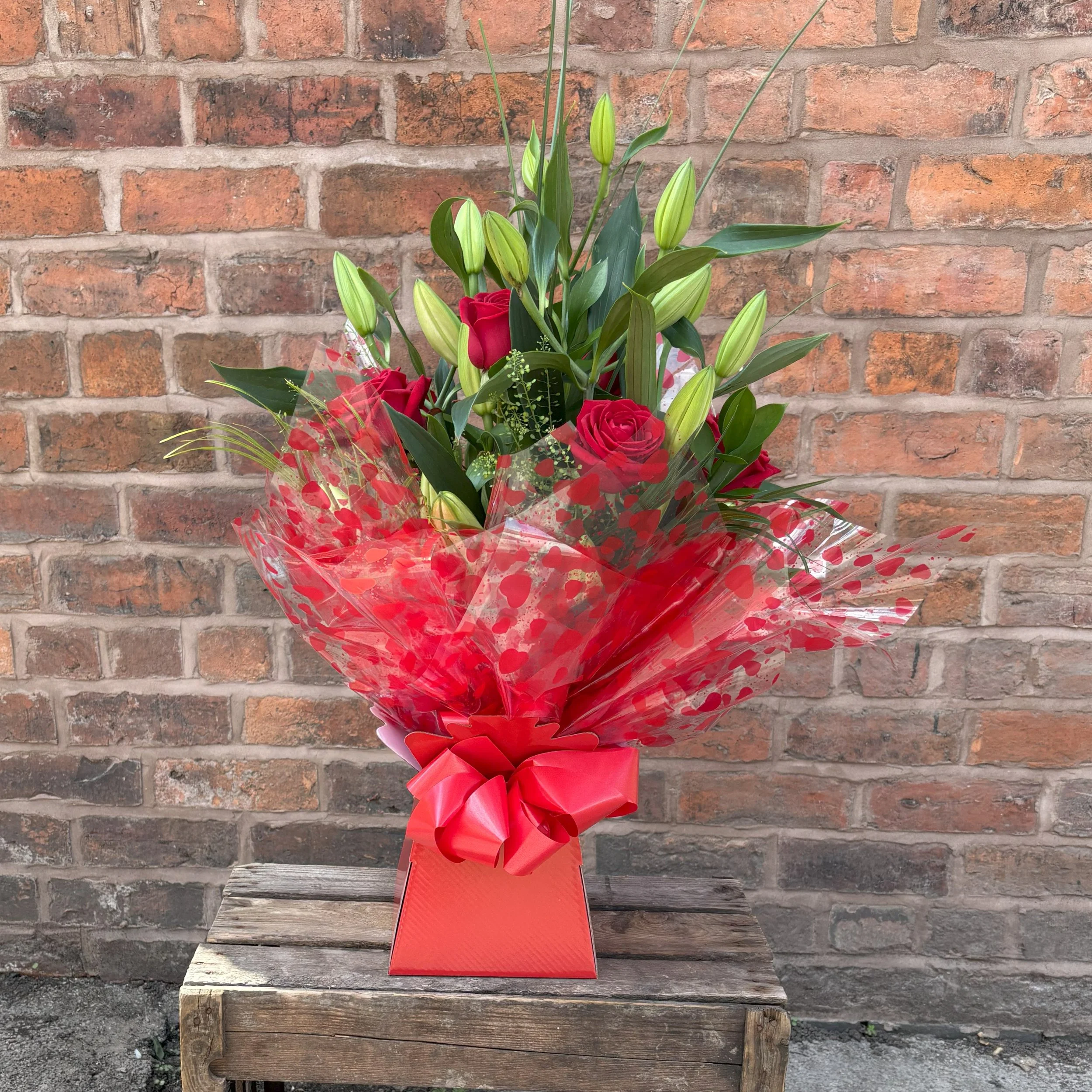 Aqua Pack - Lily & Red Roses