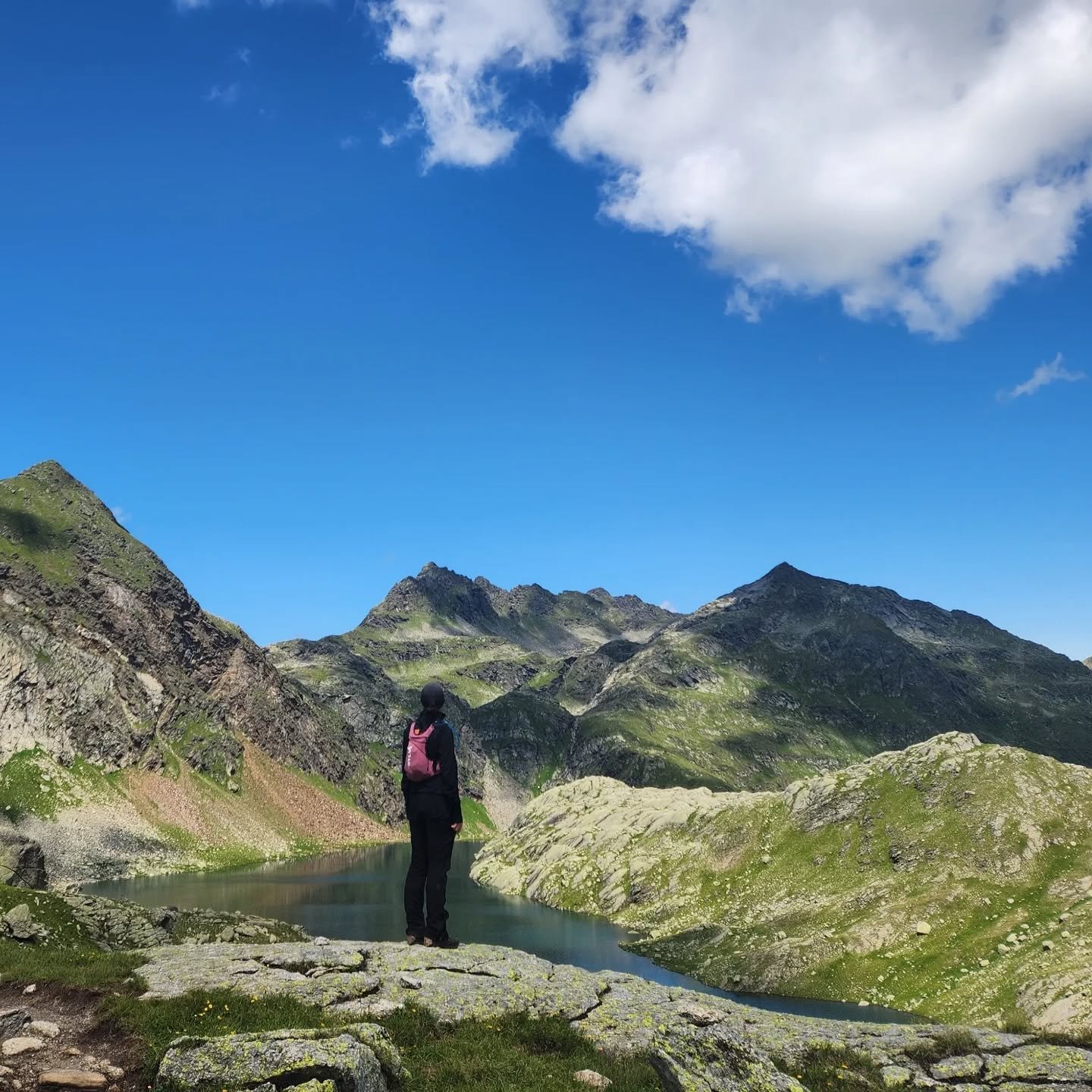 Every once in a while I need a reminder to take more breaks, to spend more time in the mountains and to spend more time just being.

📷 @mayrhofer.alexander 🙏