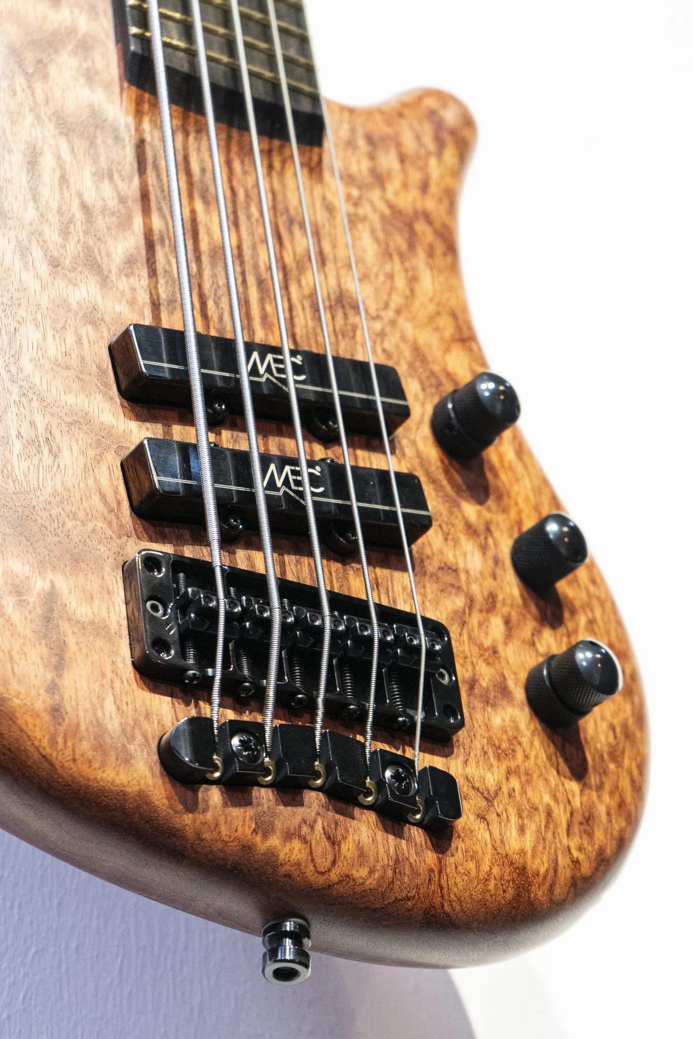 Small- Masterbuilt Thumb NT 5 String K 1639 13 22-5.jpg