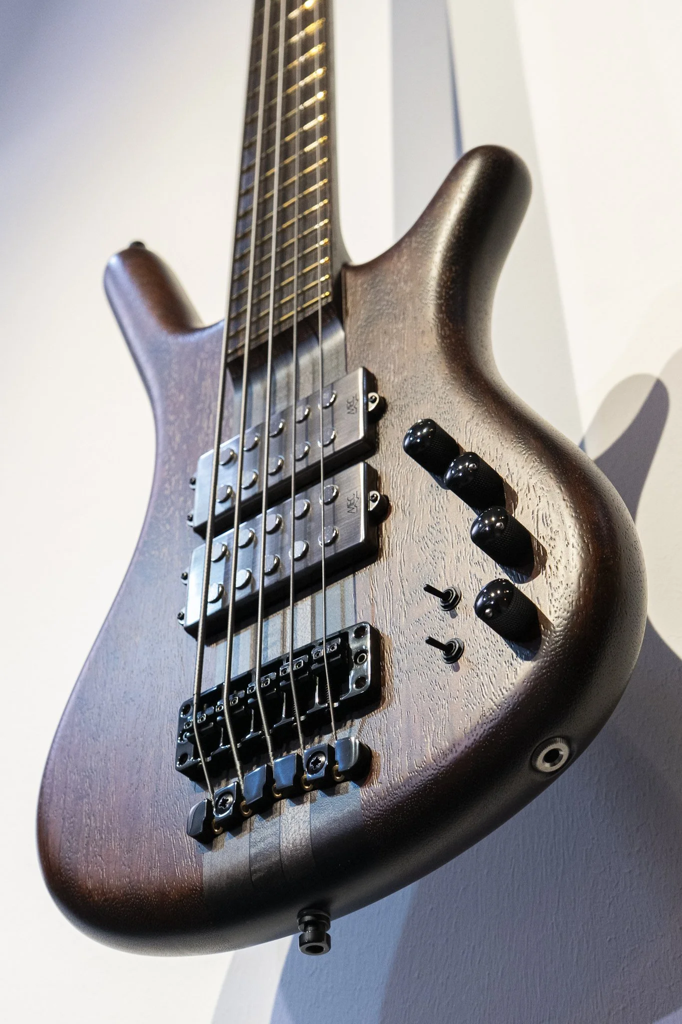 Warwick Masterbuilt Corvette $$ NT Bubinga,5String - Nirvana Black Transparent Satin(E164198-25)_DSC2599-small.jpg