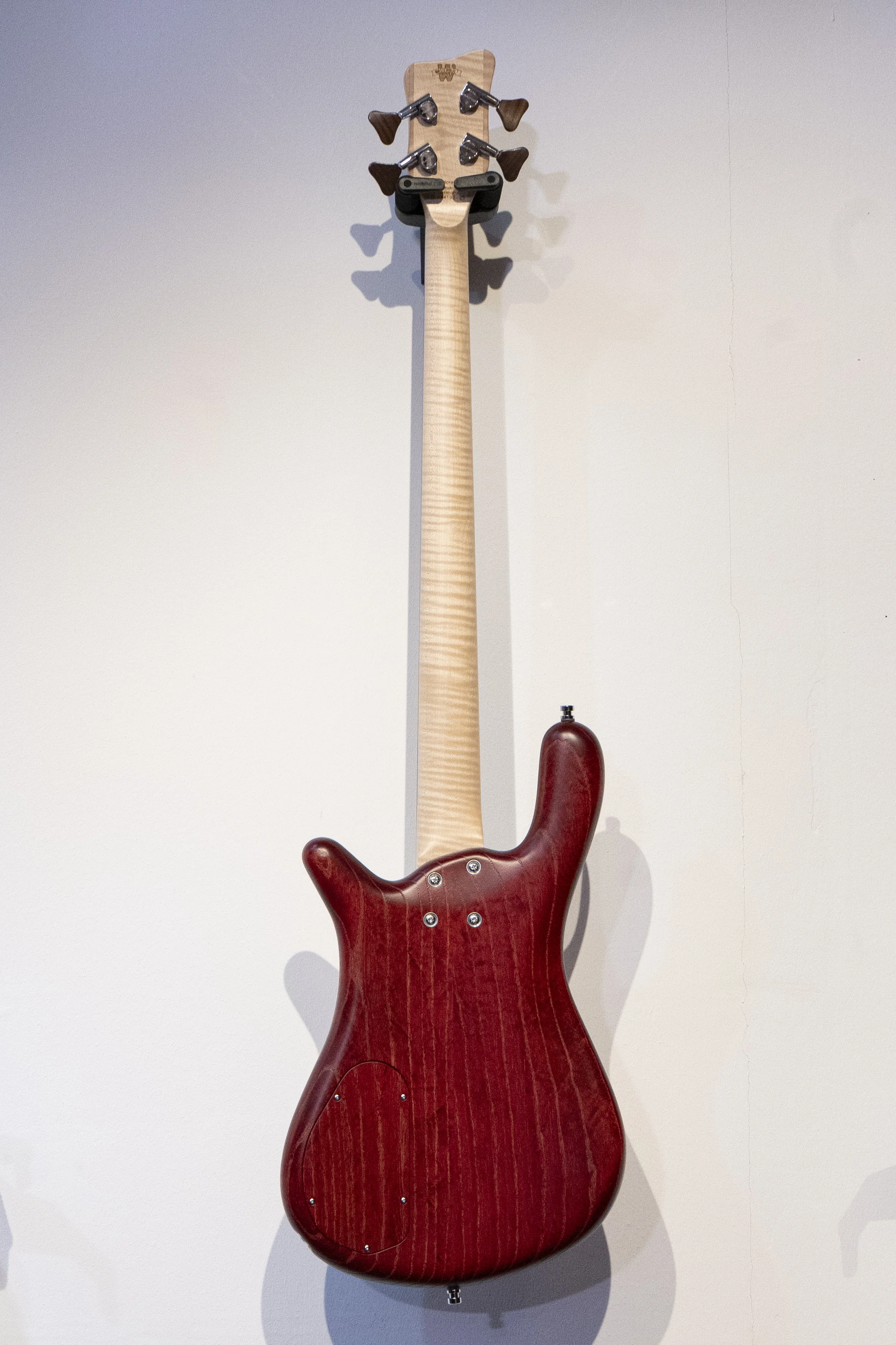 Warwick Masterbuilt Streamer CV, 4-String - Burgundy Red Transparent Satin D164193-25_DSC2702.jpg