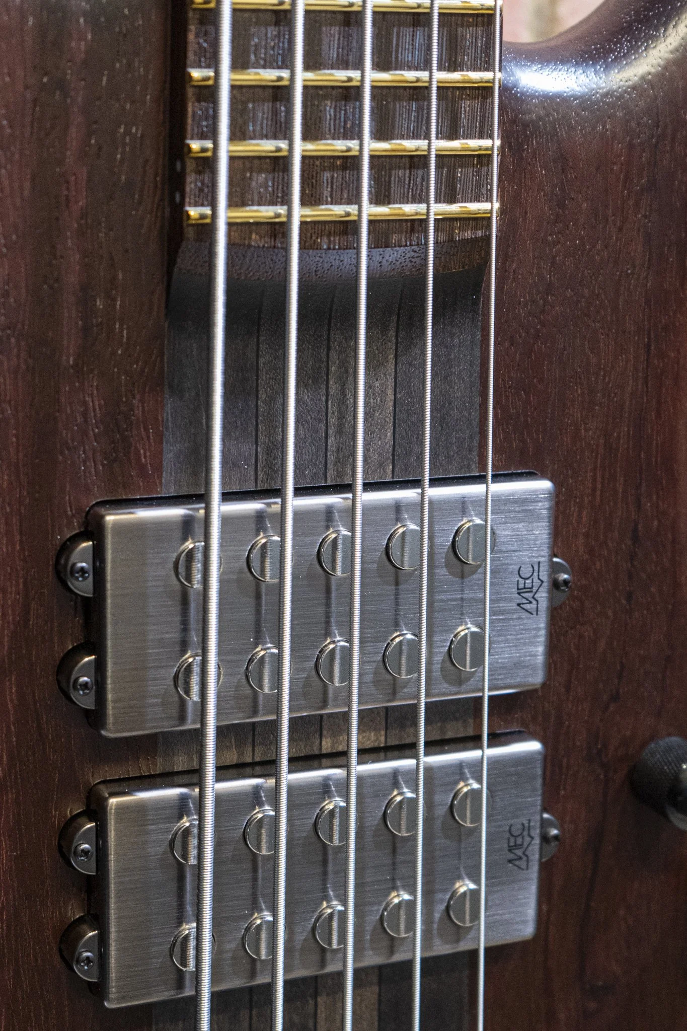 Warwick Masterbuilt Corvette $$ NT Bubinga,5String - Nirvana Black Transparent Satin(E164198-25)_DSC2626-small.jpg