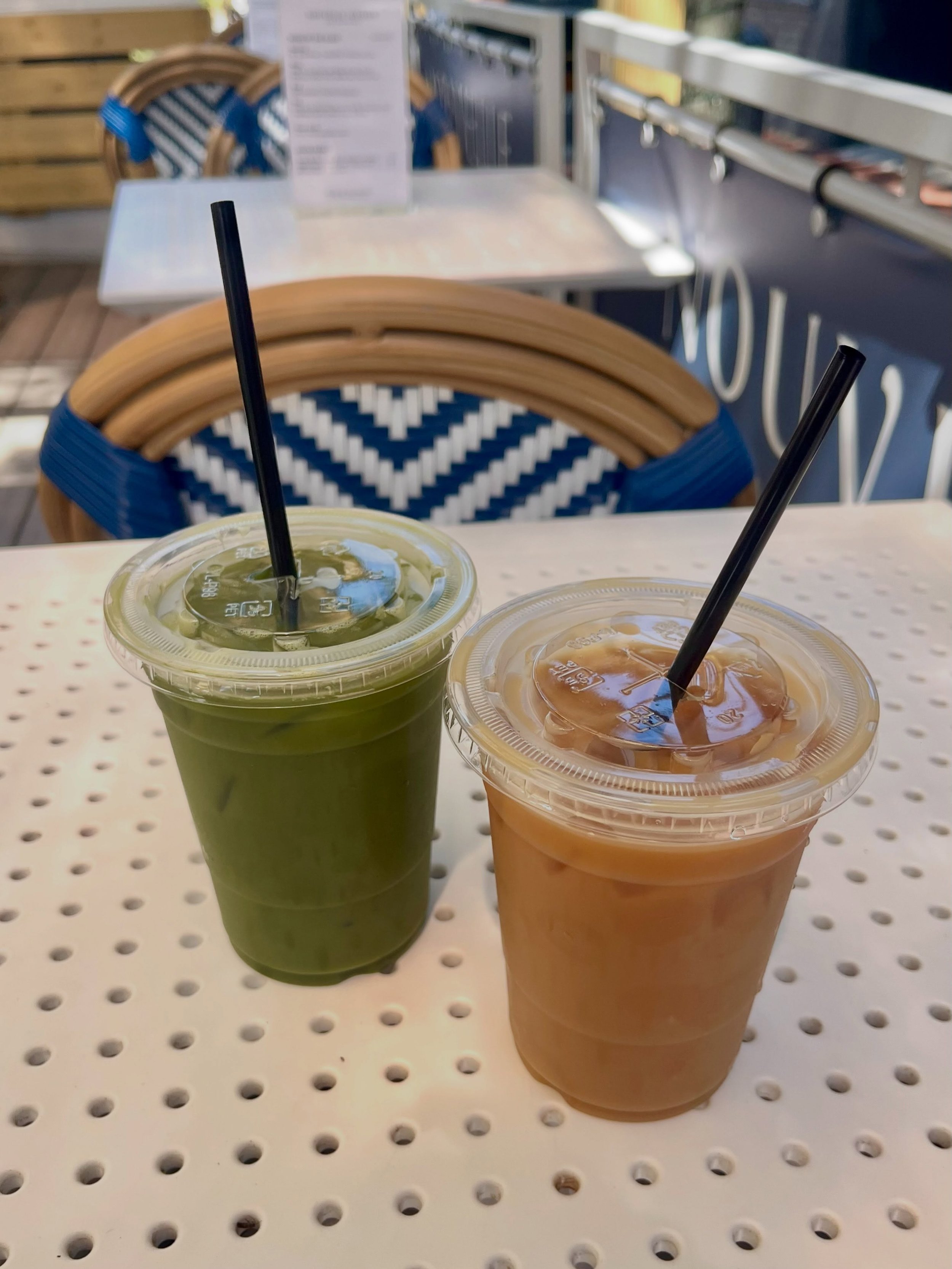 cold brew vs. matcha lemonade. what are you choosing to cool down and fuel up? 

#winchesterma #nouvellemaison #patioseason #bostoncafe #matchalovers