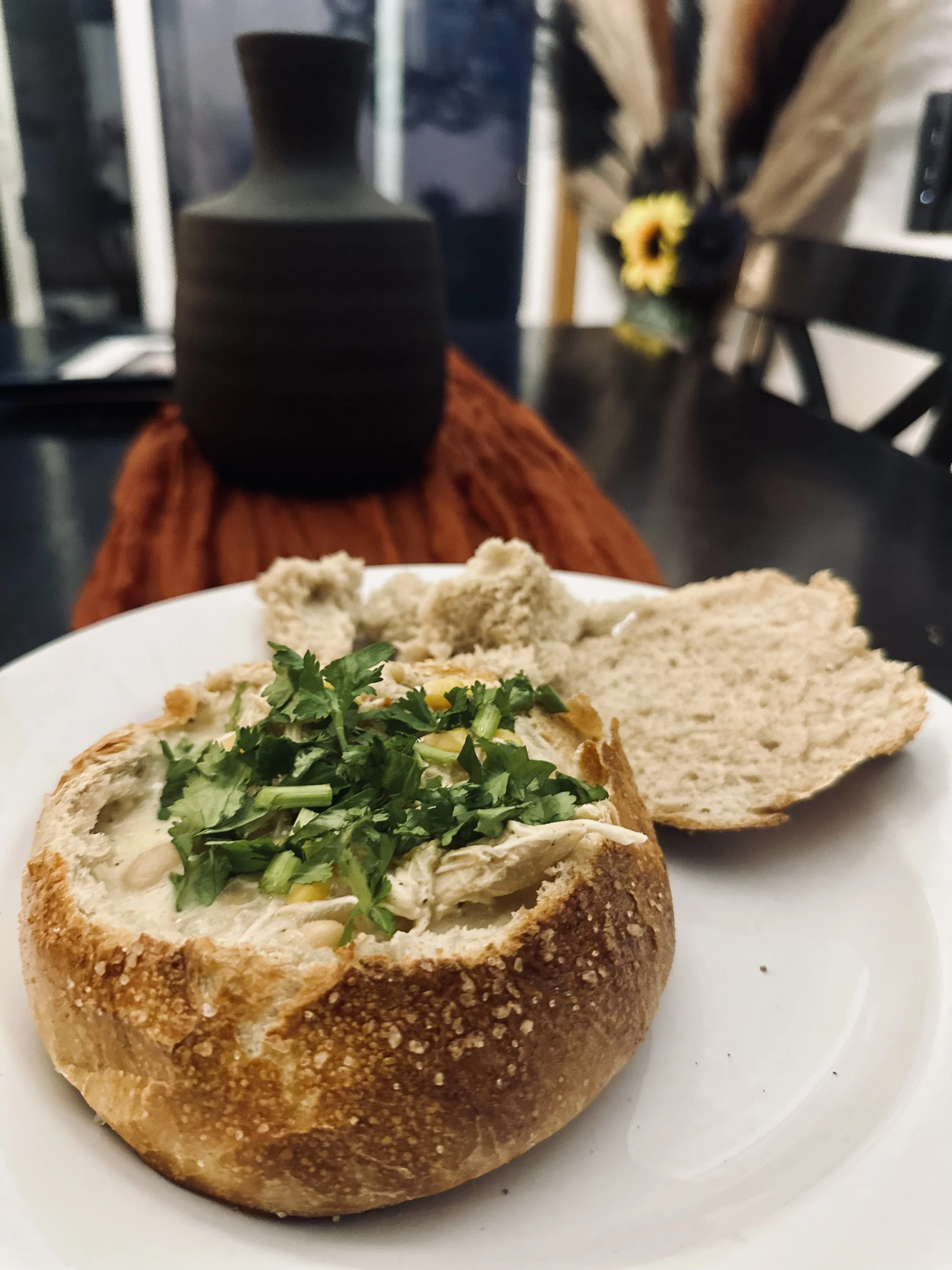 Easy Creamy White Chicken Chili Slow Cooker Recipe