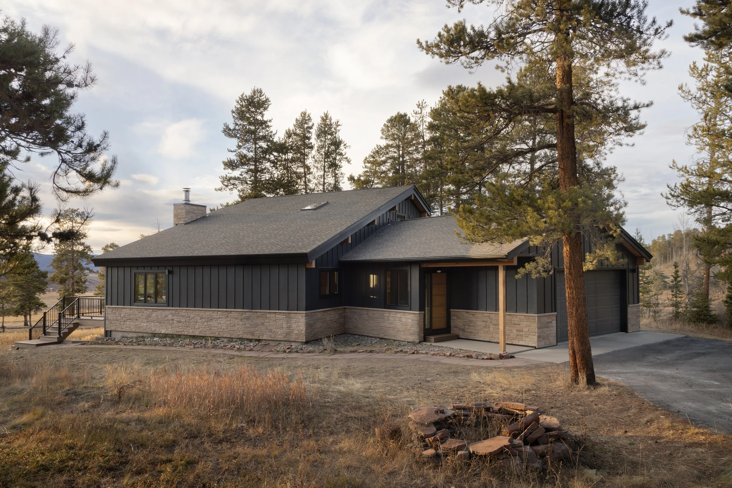 Contemporary vs. Modern Homes: What's the Difference, and Why Does It Matter for Your Build?